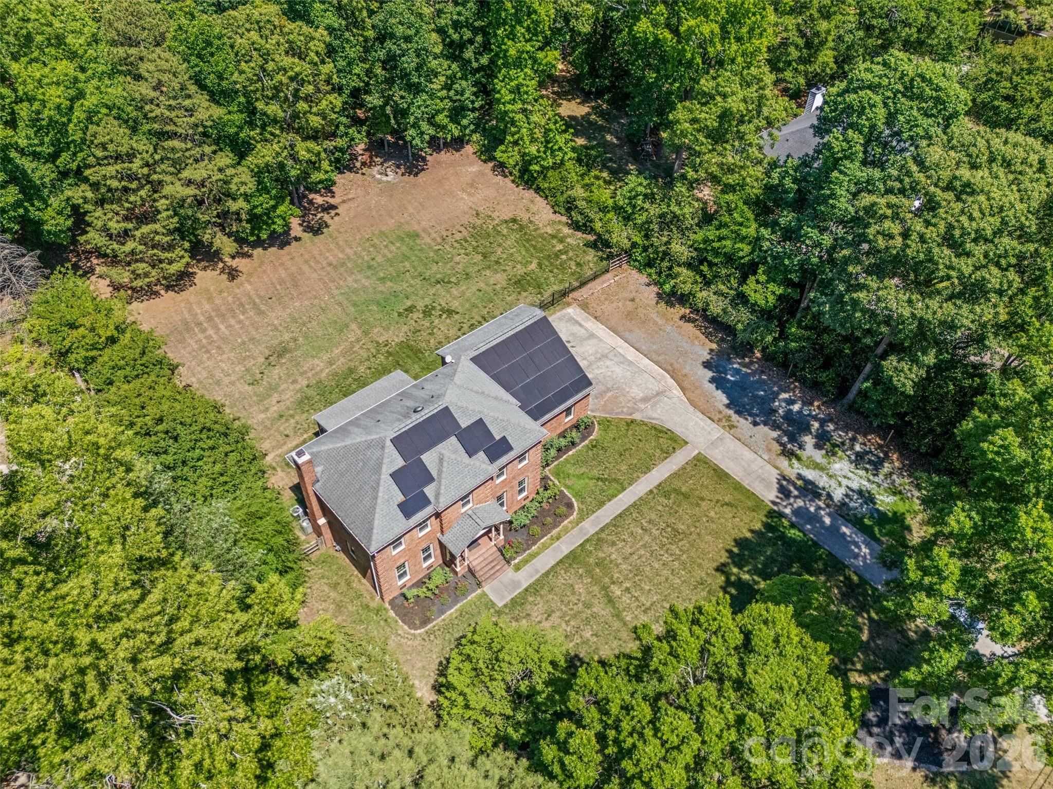 2115 E Providence Drive — Charlotte