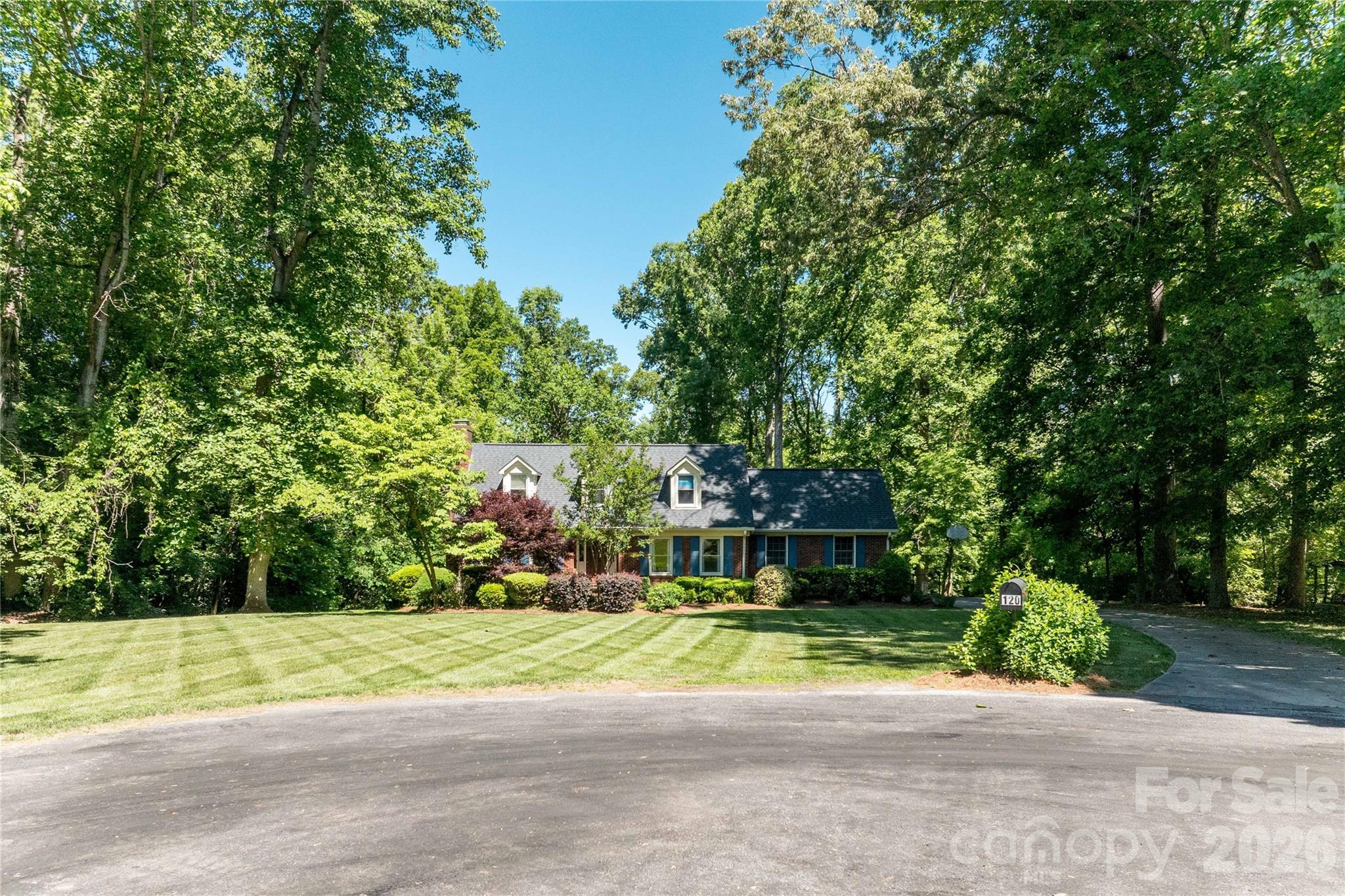 120 Regency Road — Salisbury