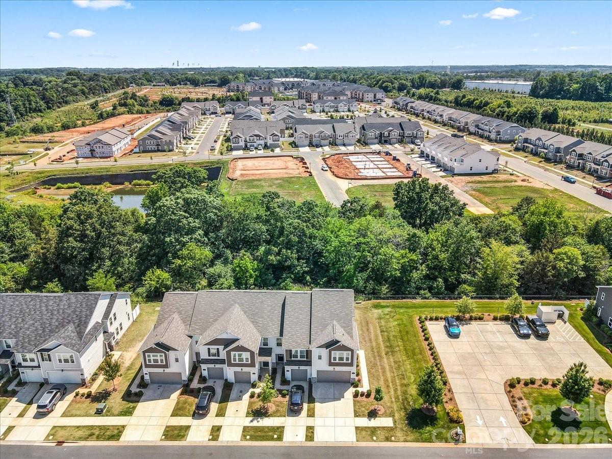 4529 Iron Oak Lane — Charlotte