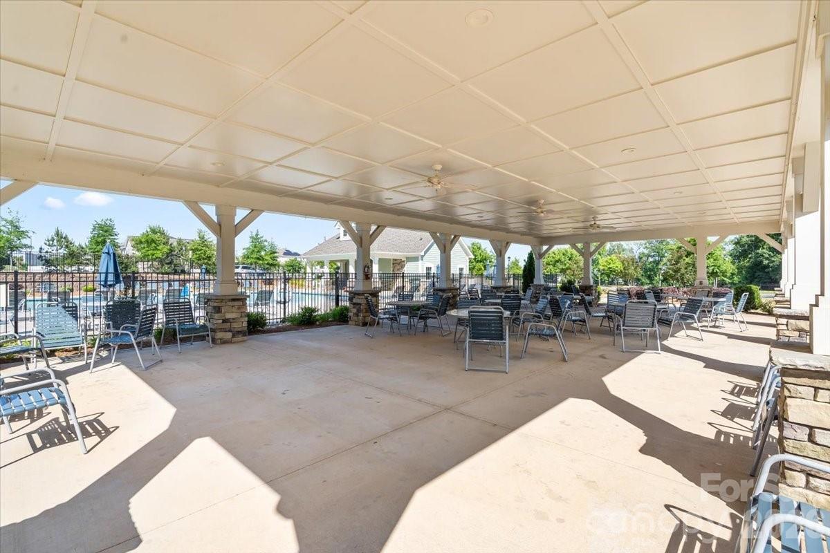 4529 Iron Oak Lane — Charlotte