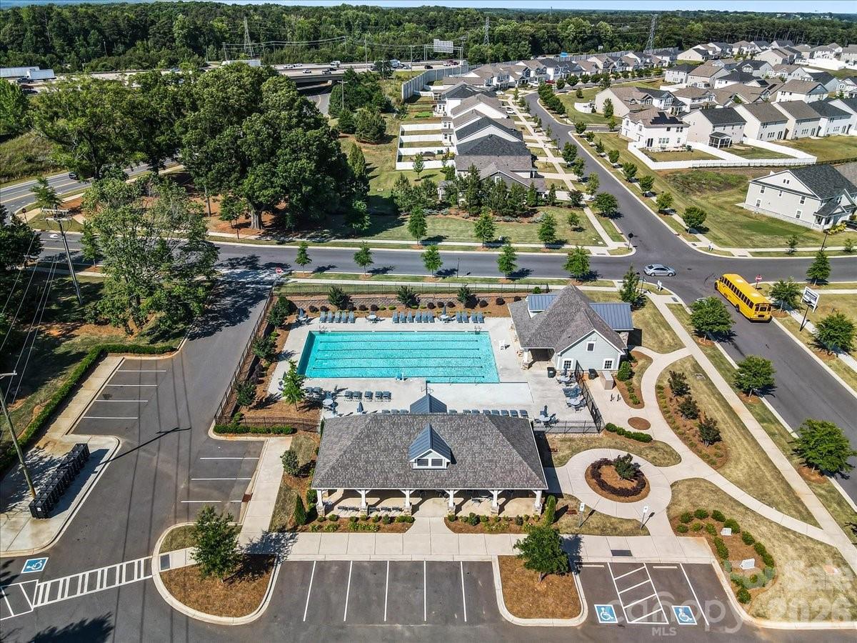 4529 Iron Oak Lane — Charlotte