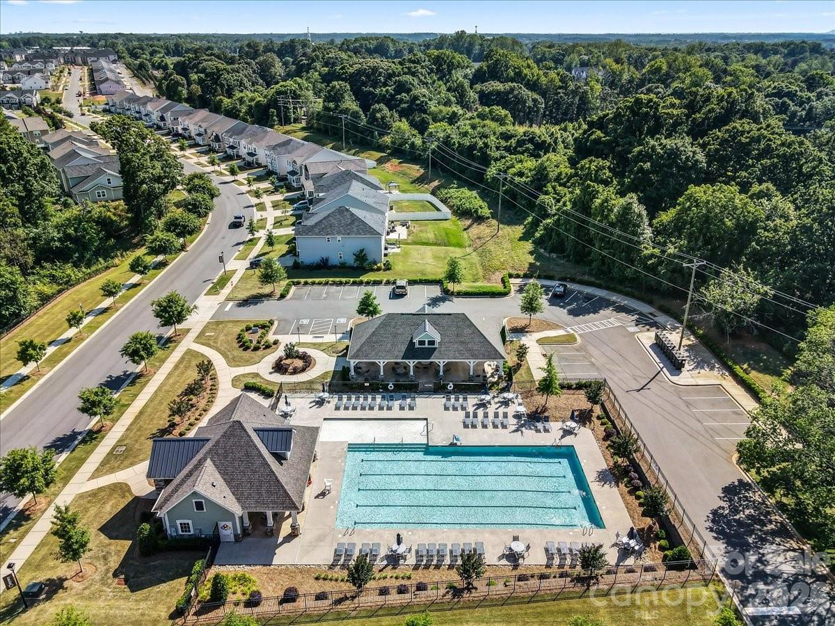 4529 Iron Oak Lane — Charlotte