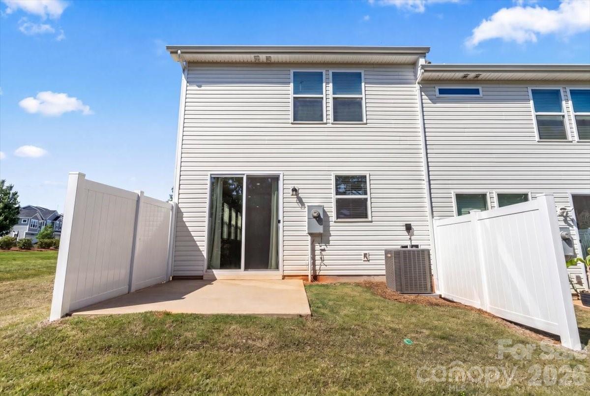 4529 Iron Oak Lane — Charlotte