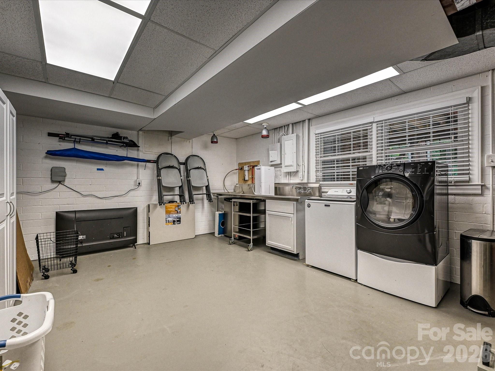 327 Whitestone Road — Charlotte