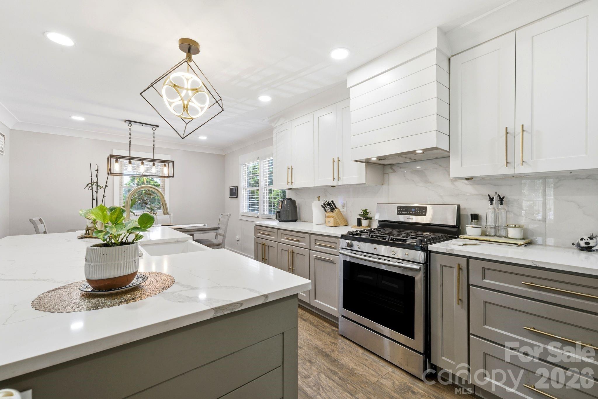 701 E Iowa Avenue — Bessemer City