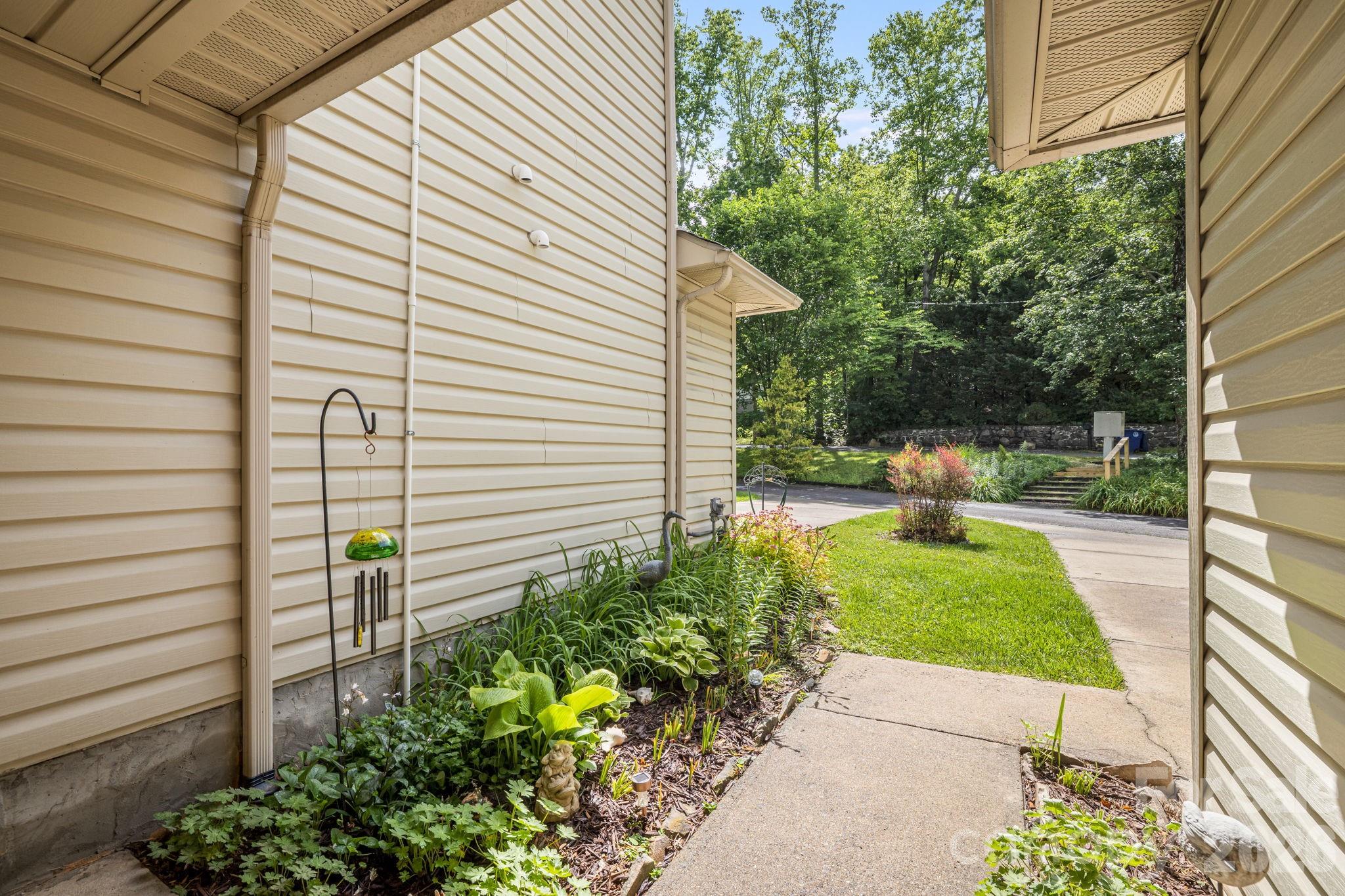 108 South Park Lane #108 — Black Mountain