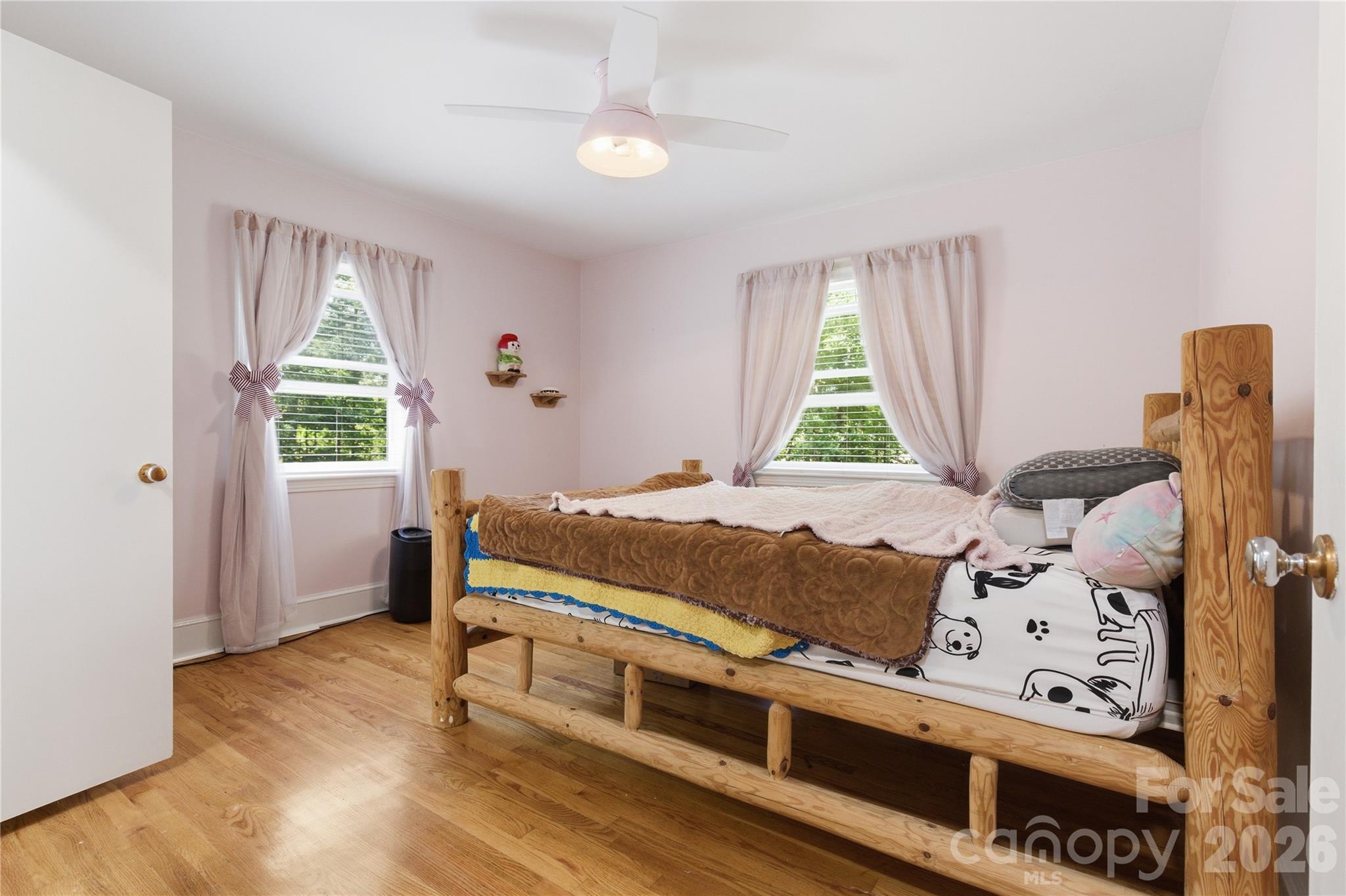 4411 US 221 Highway — Forest City
