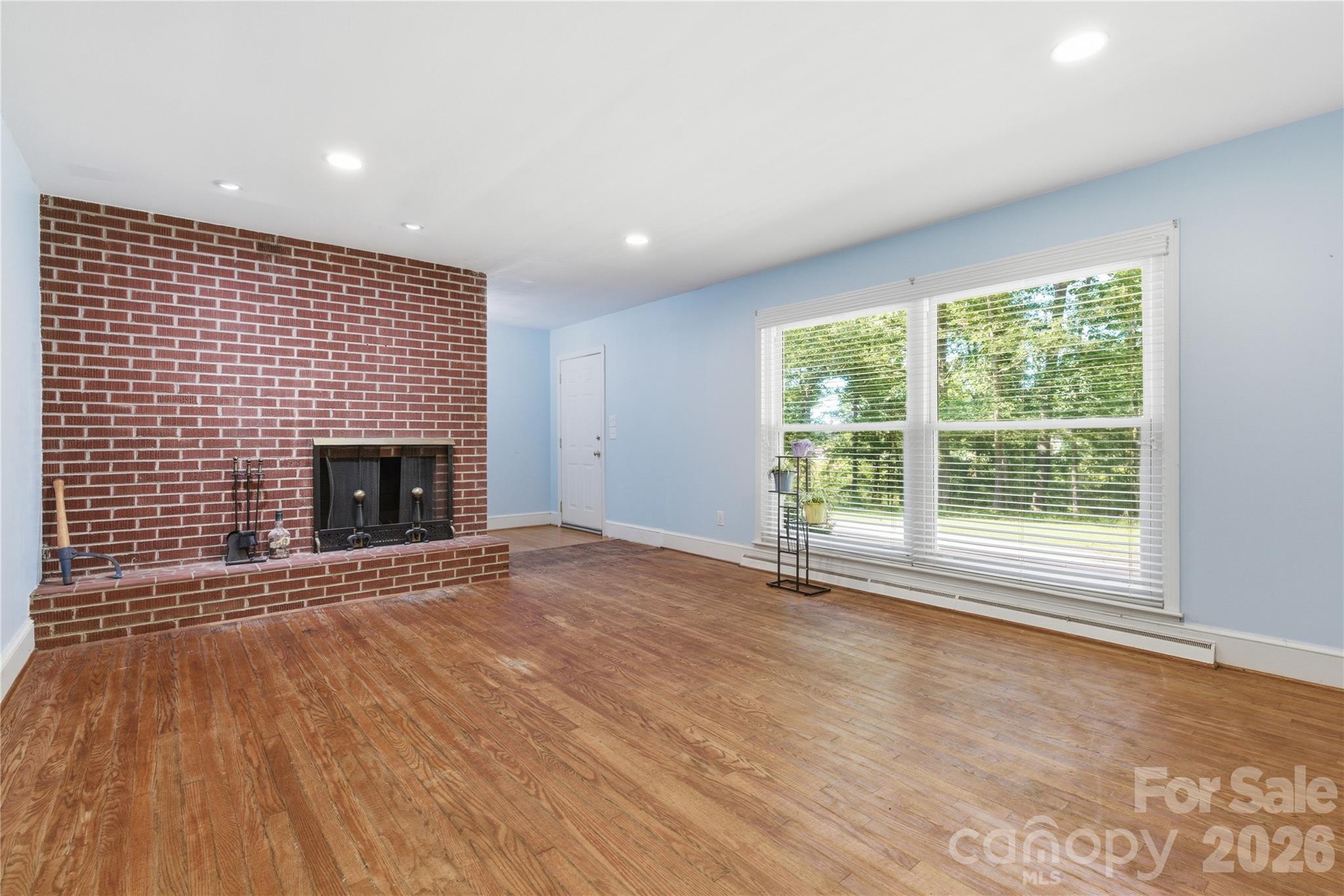 4411 US 221 Highway — Forest City