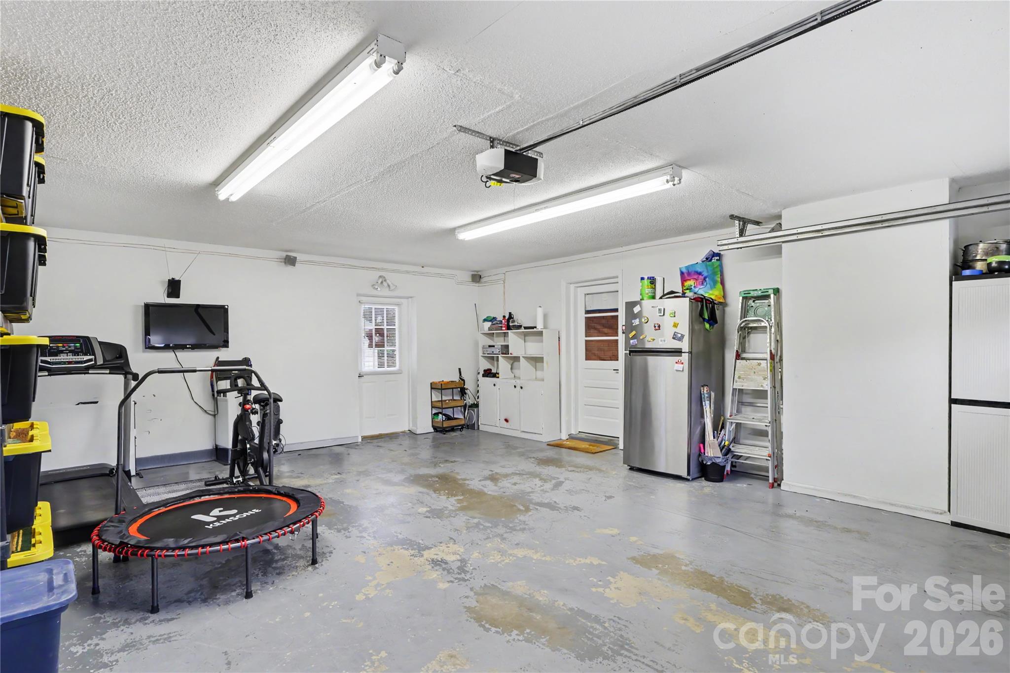 1070 Legion Club Road — Salisbury