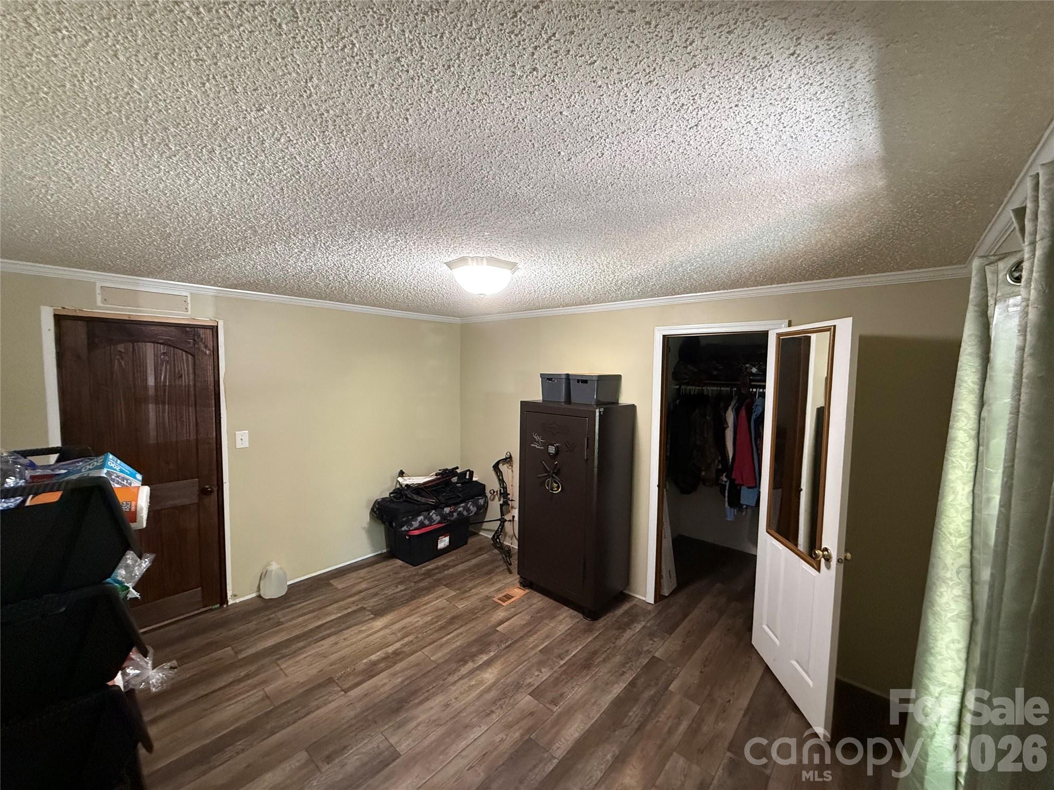 71 Ledford Ridge Lane — Bakersville