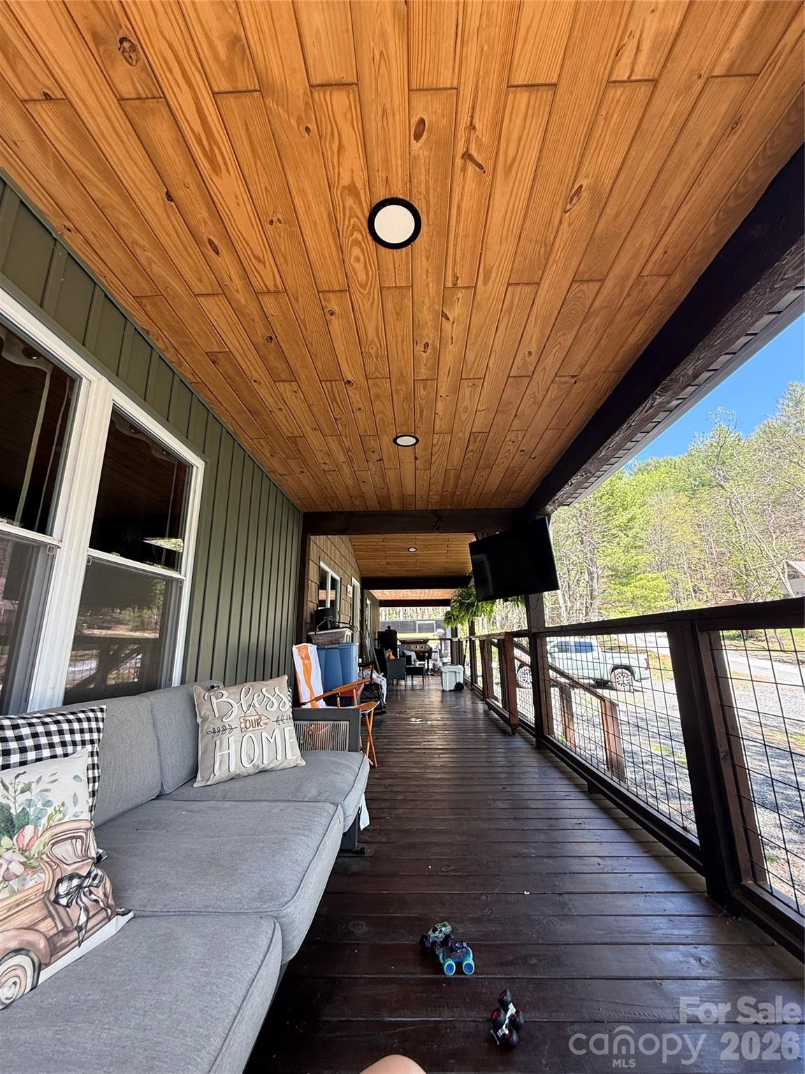 71 Ledford Ridge Lane — Bakersville