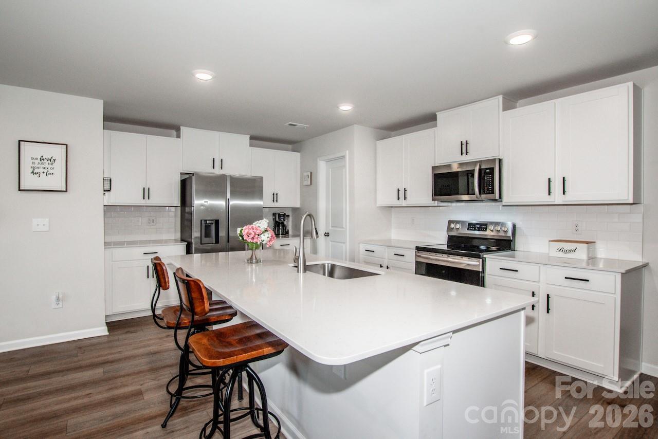 5189 Duck Lane — Catawba