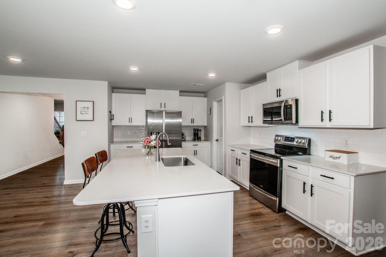 5189 Duck Lane — Catawba