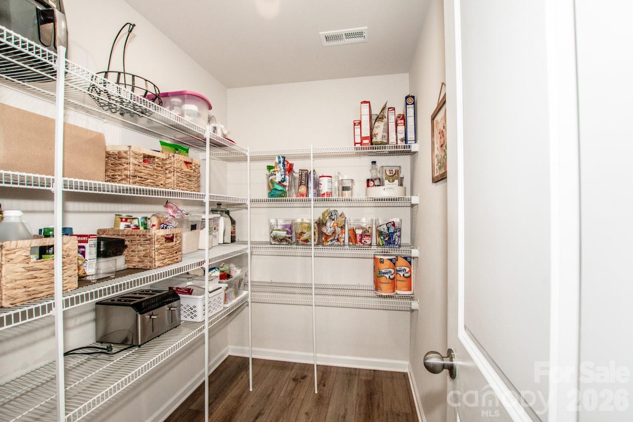 5189 Duck Lane — Catawba