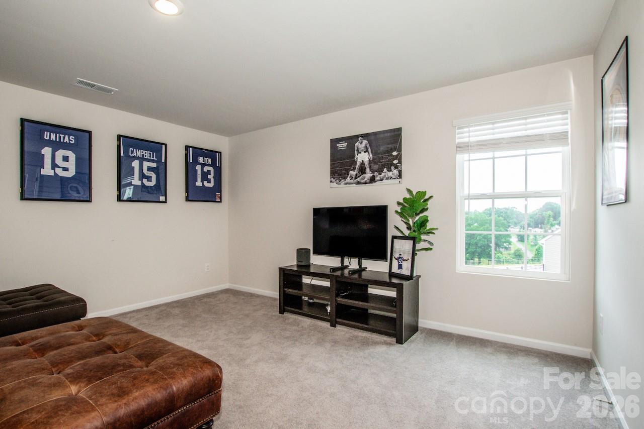 5189 Duck Lane — Catawba