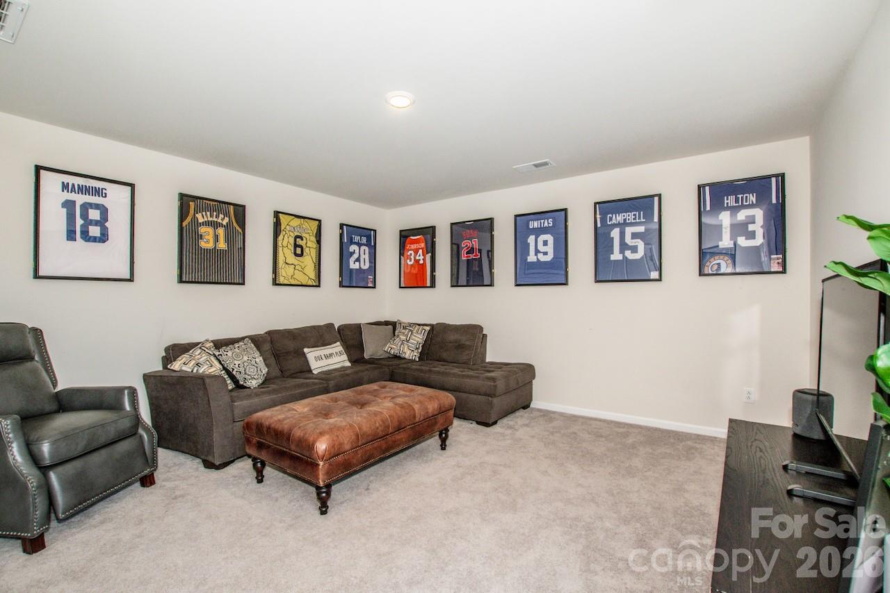 5189 Duck Lane — Catawba