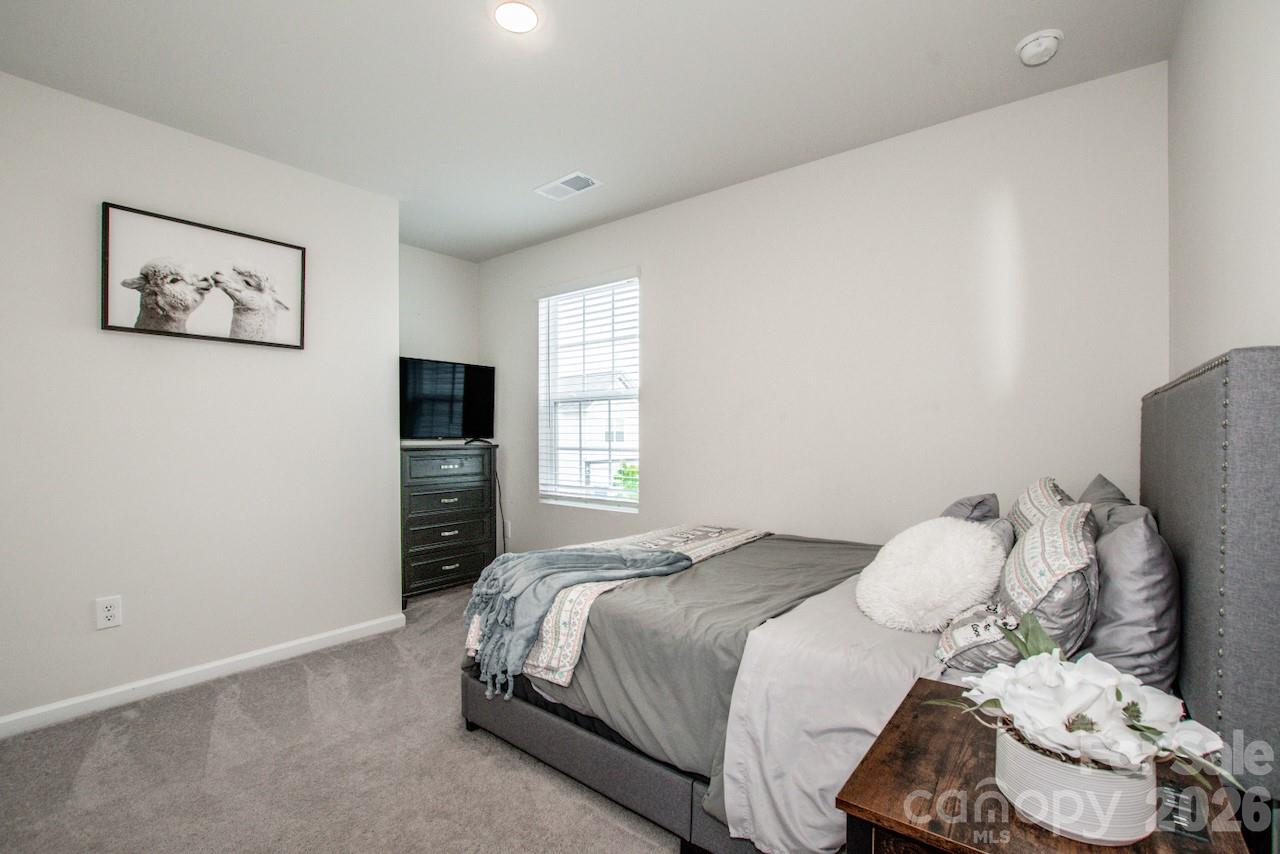 5189 Duck Lane — Catawba