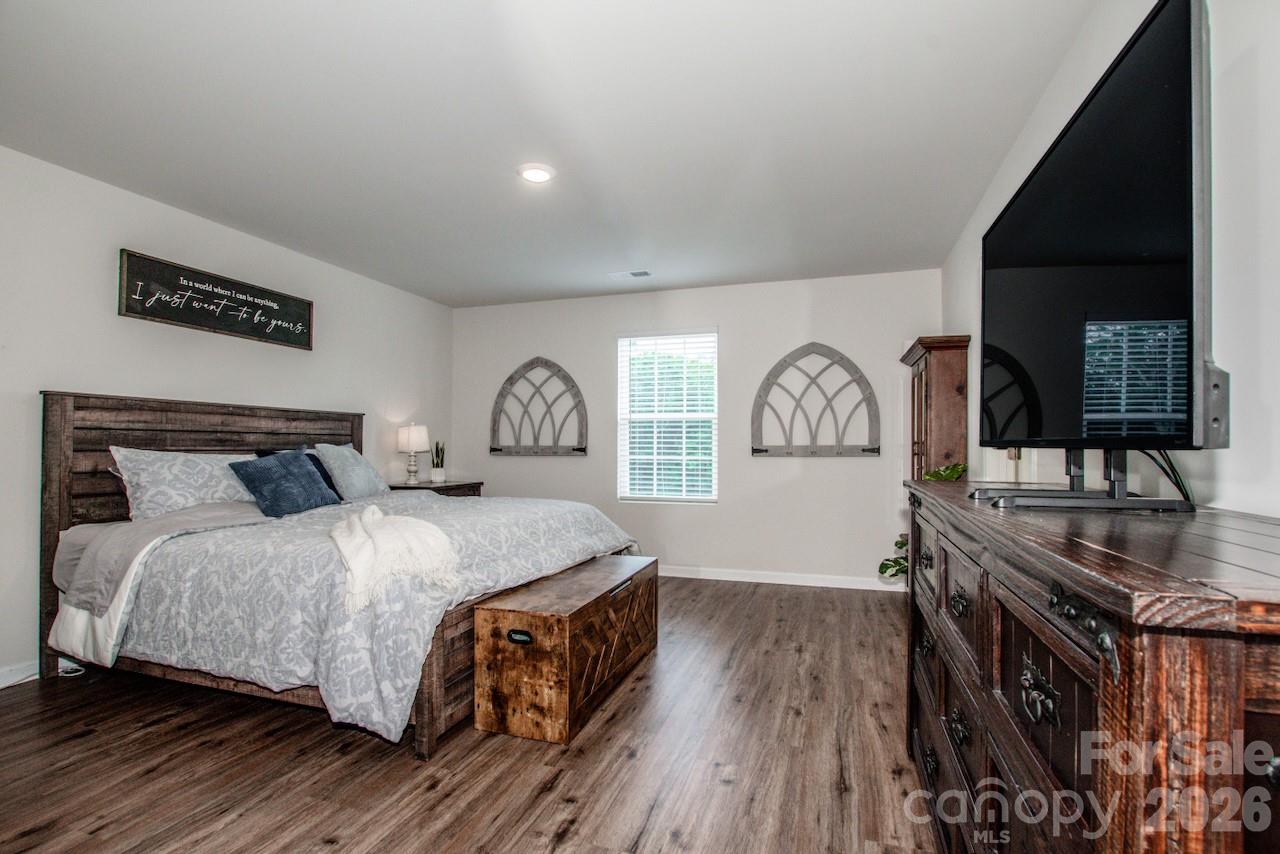 5189 Duck Lane — Catawba