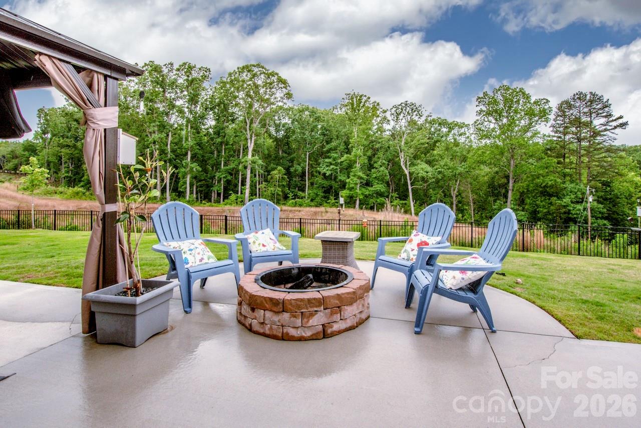 5189 Duck Lane — Catawba