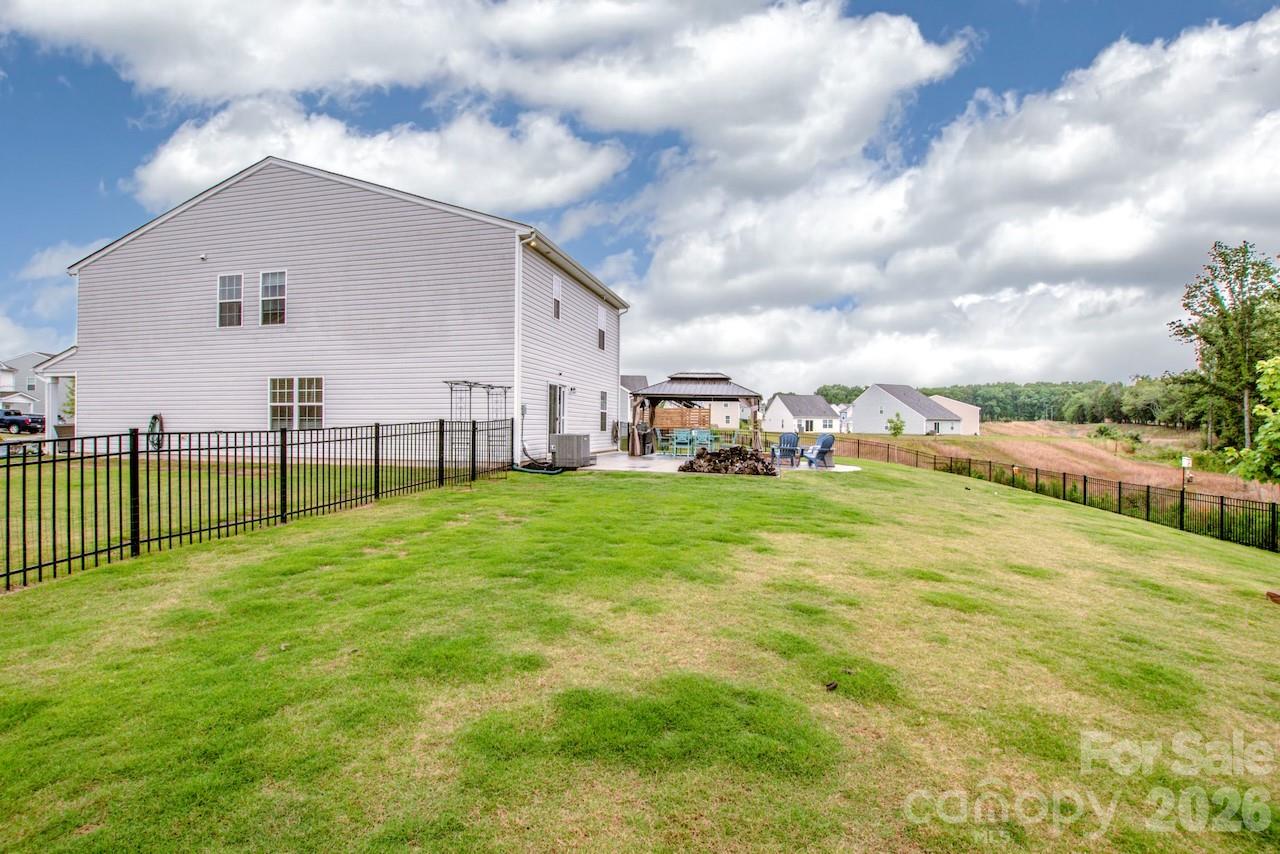 5189 Duck Lane — Catawba