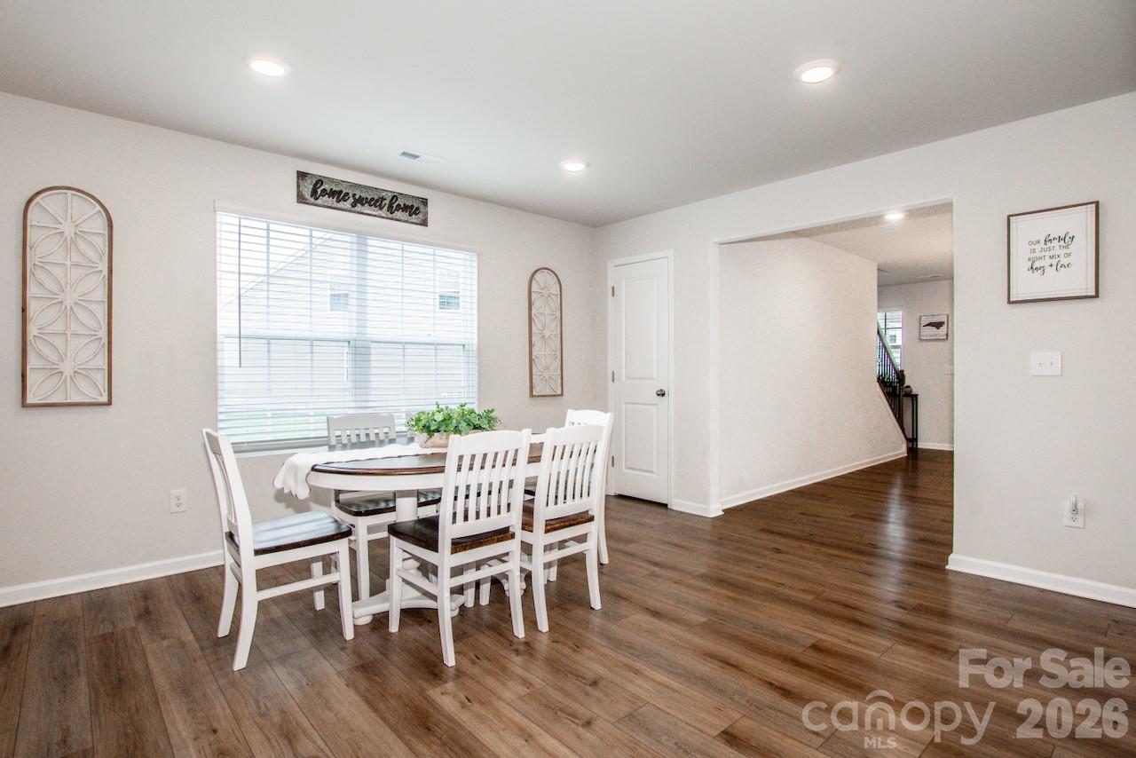 5189 Duck Lane — Catawba