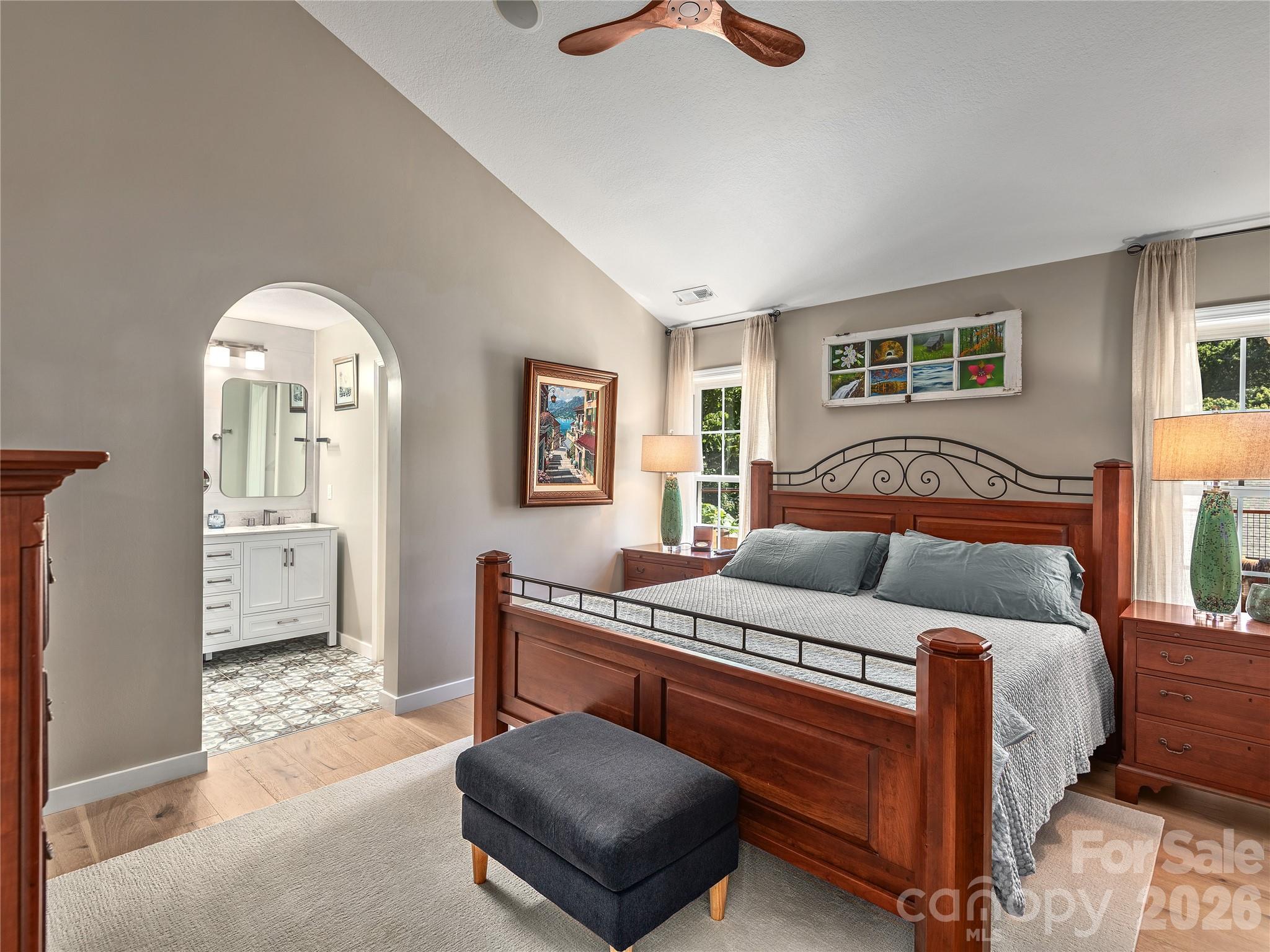 16 Stonebridge Drive — Asheville