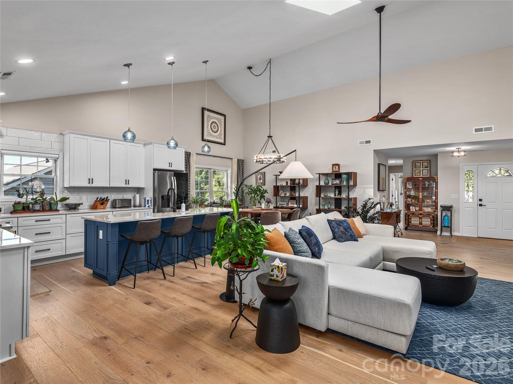 16 Stonebridge Drive — Asheville