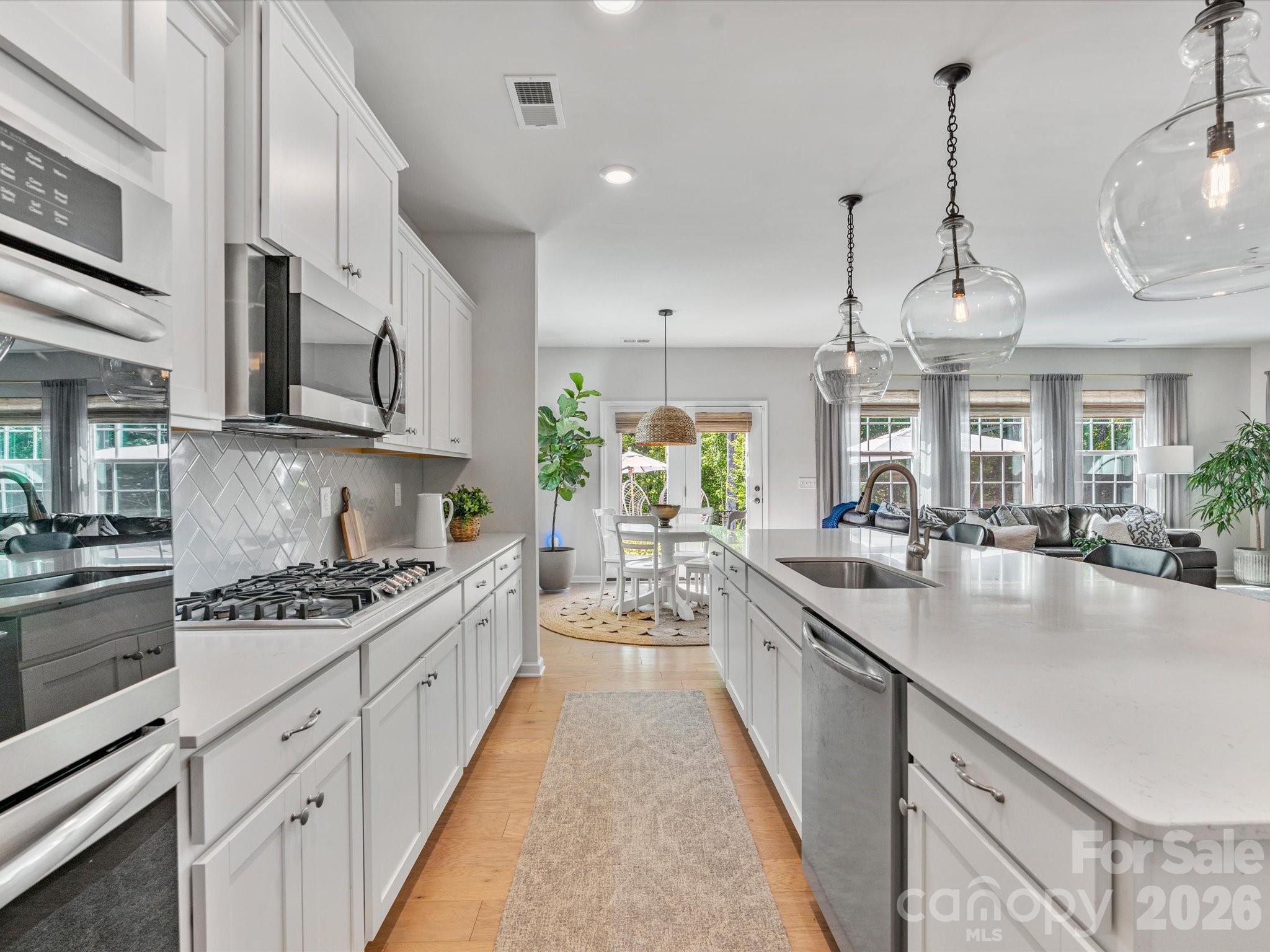 3141 Deep River Way — Waxhaw