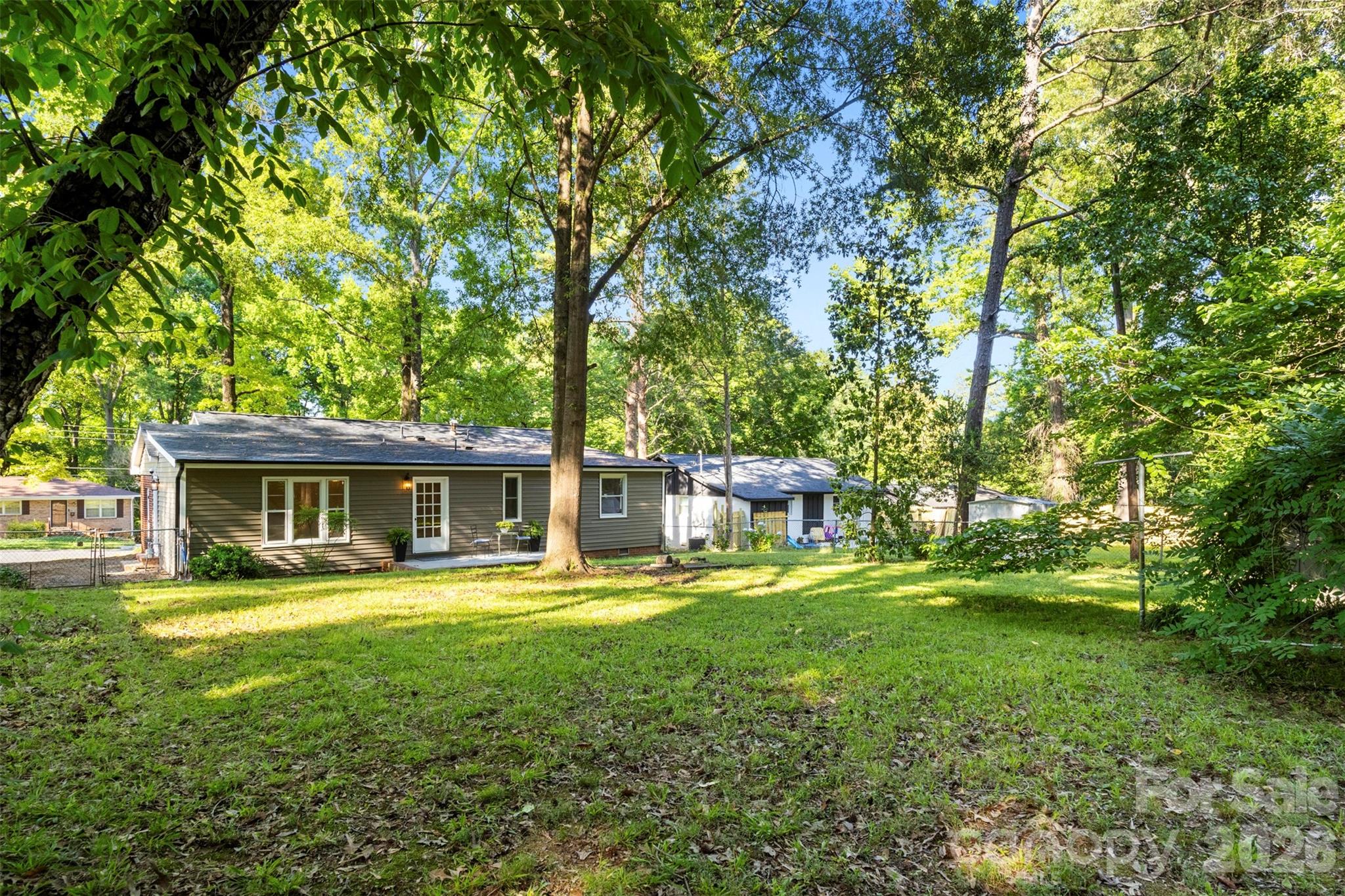 3840 Colebrook Road — Charlotte
