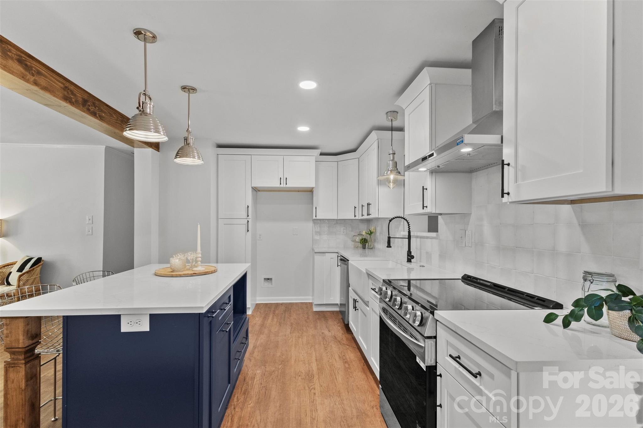 3840 Colebrook Road — Charlotte