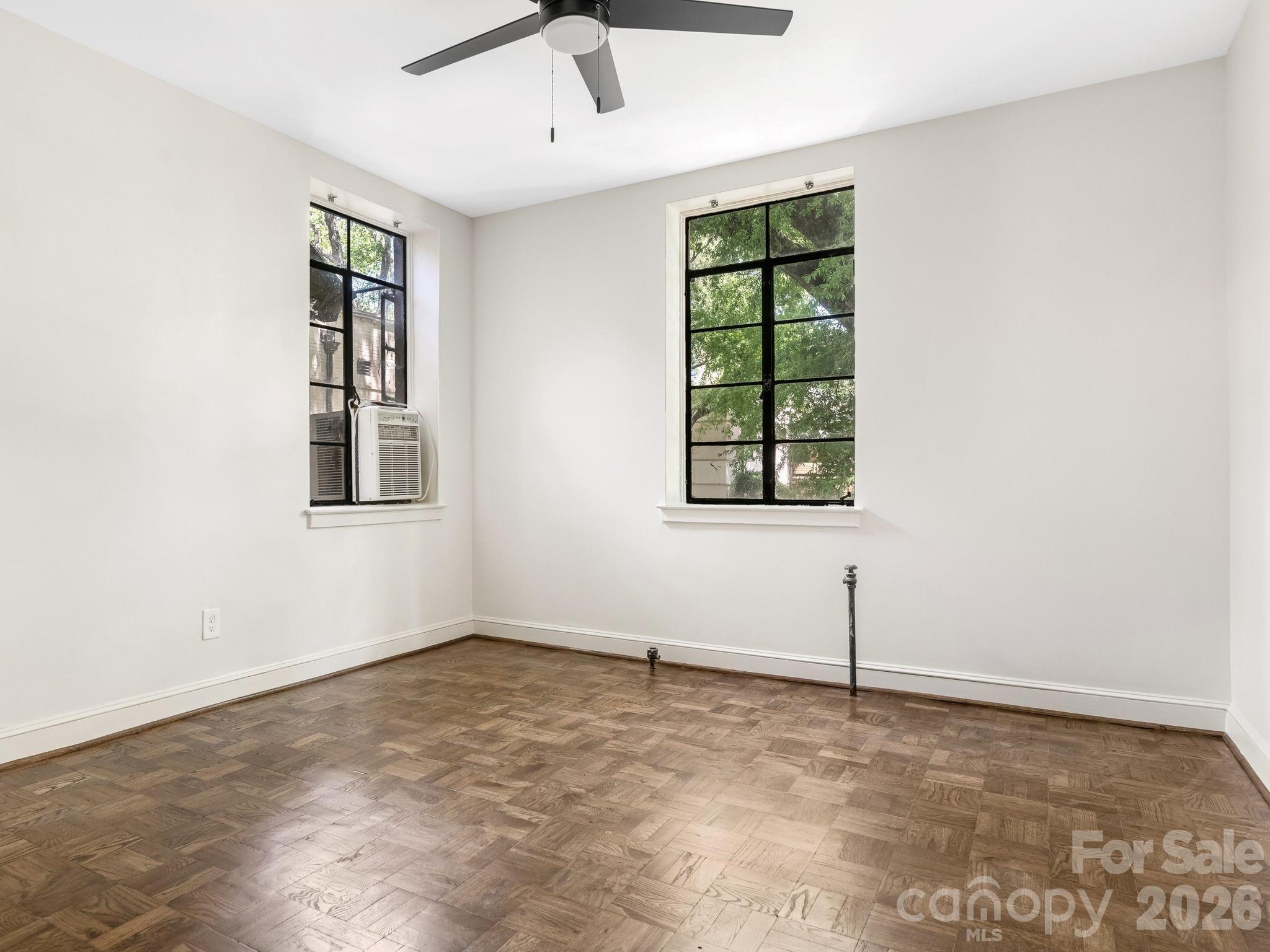 1121 Myrtle Avenue #10 — Charlotte