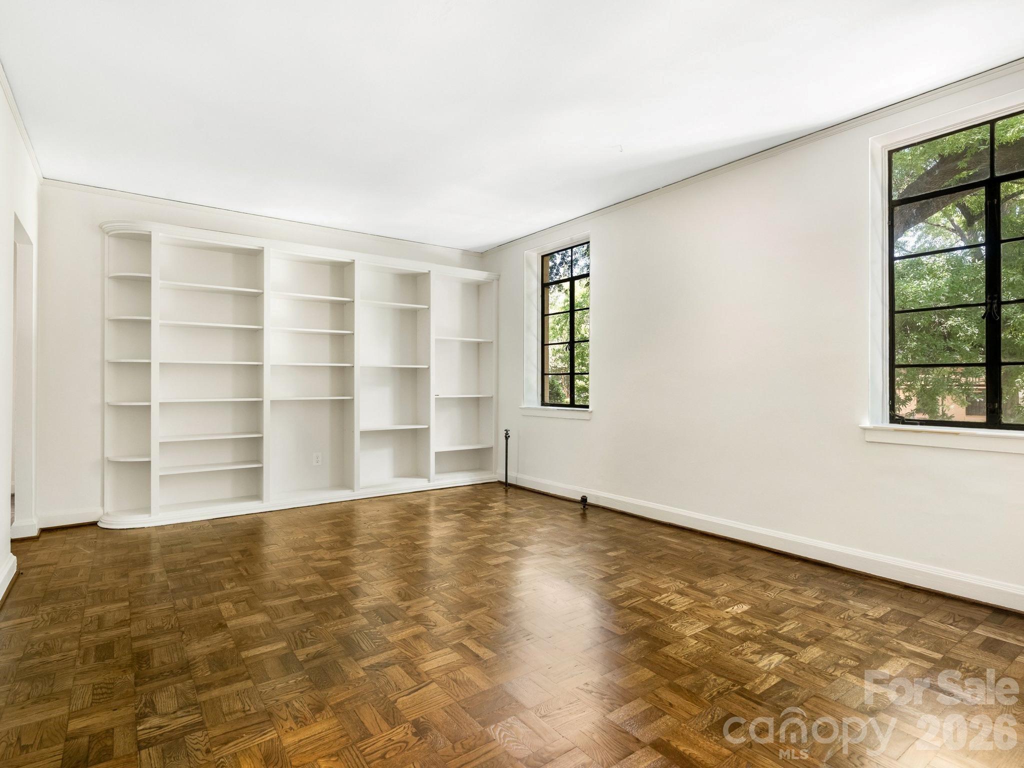 1121 Myrtle Avenue #10 — Charlotte