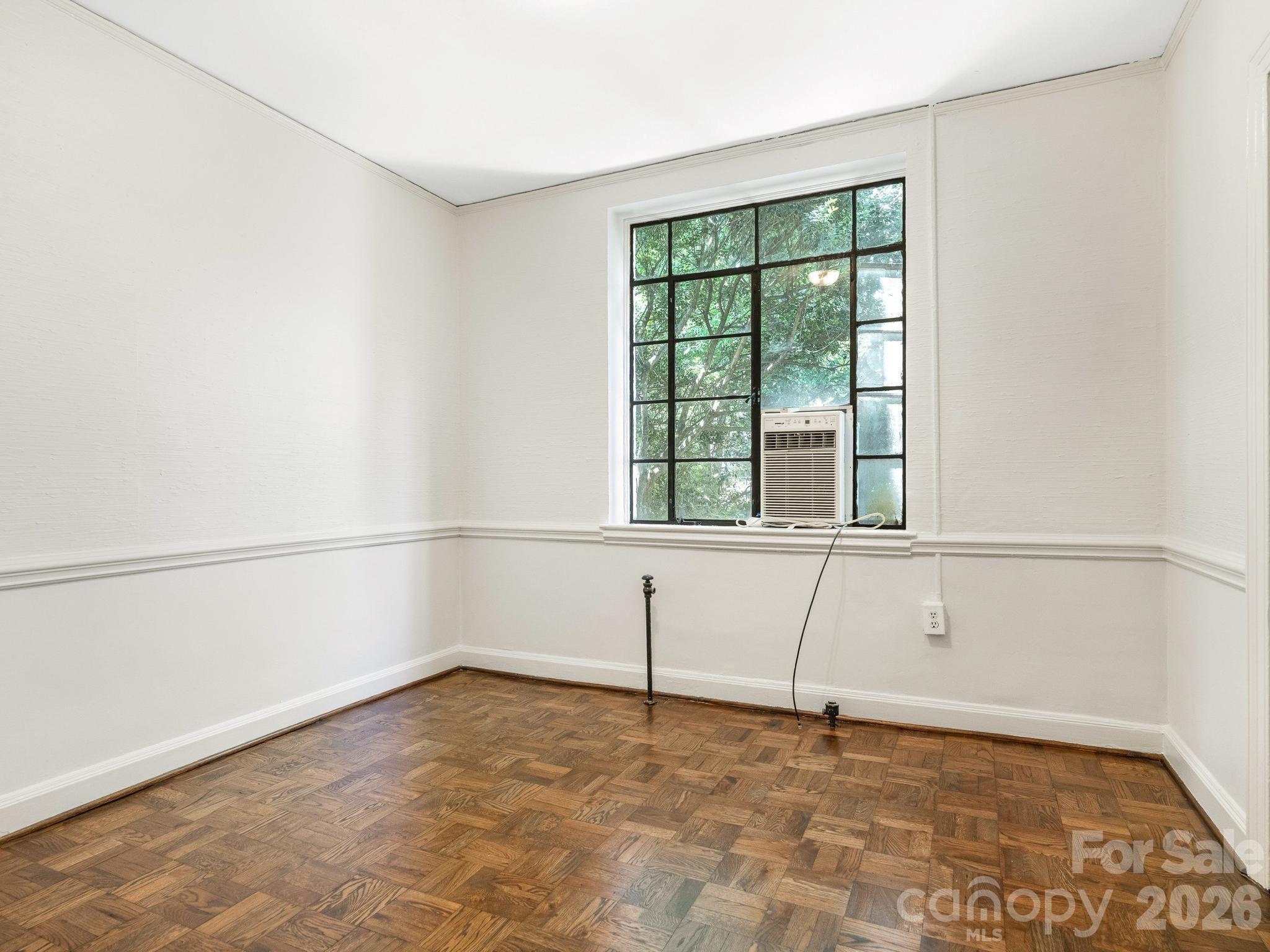 1121 Myrtle Avenue #10 — Charlotte