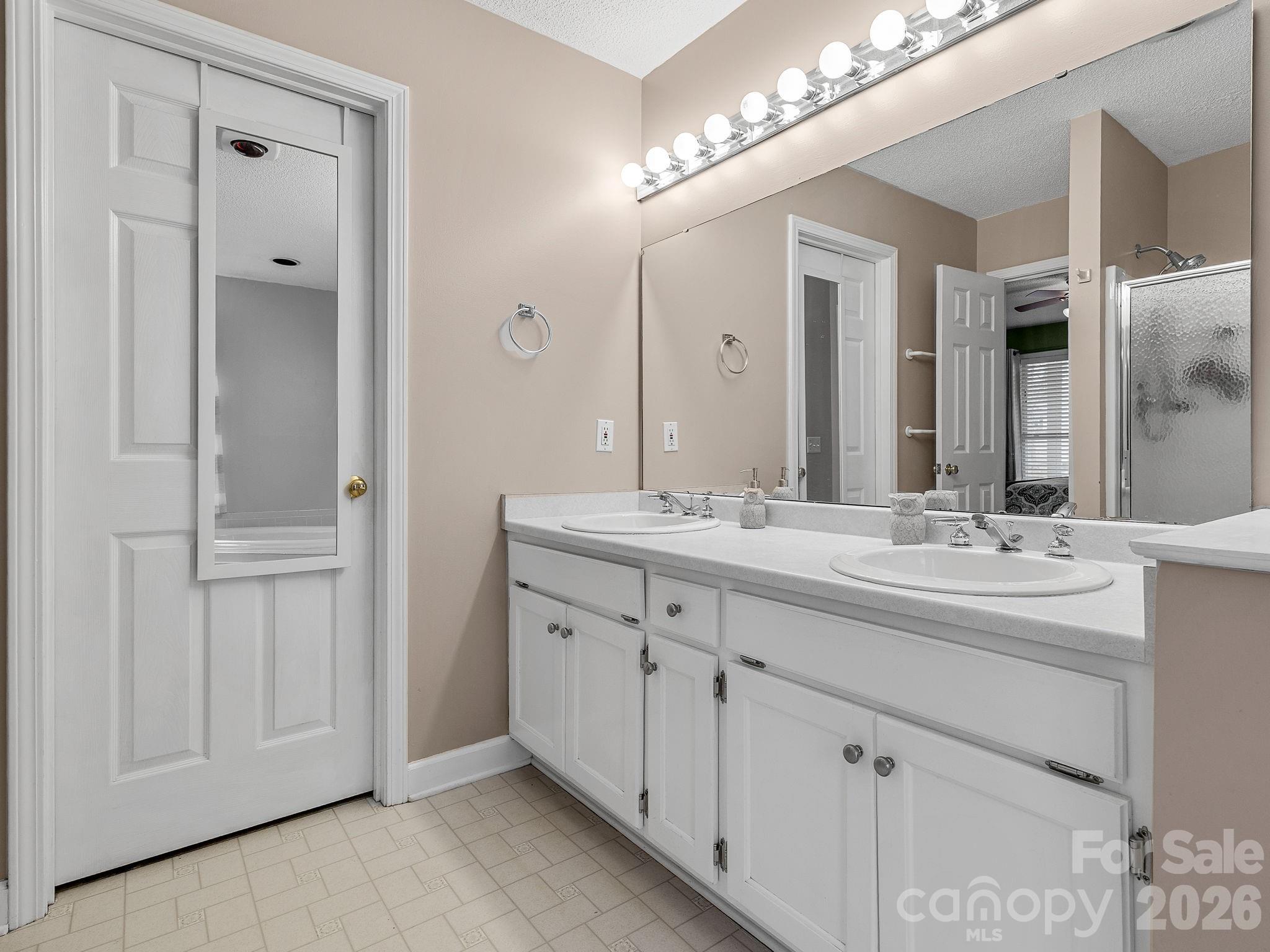 1570 Roddy Road — Campobello
