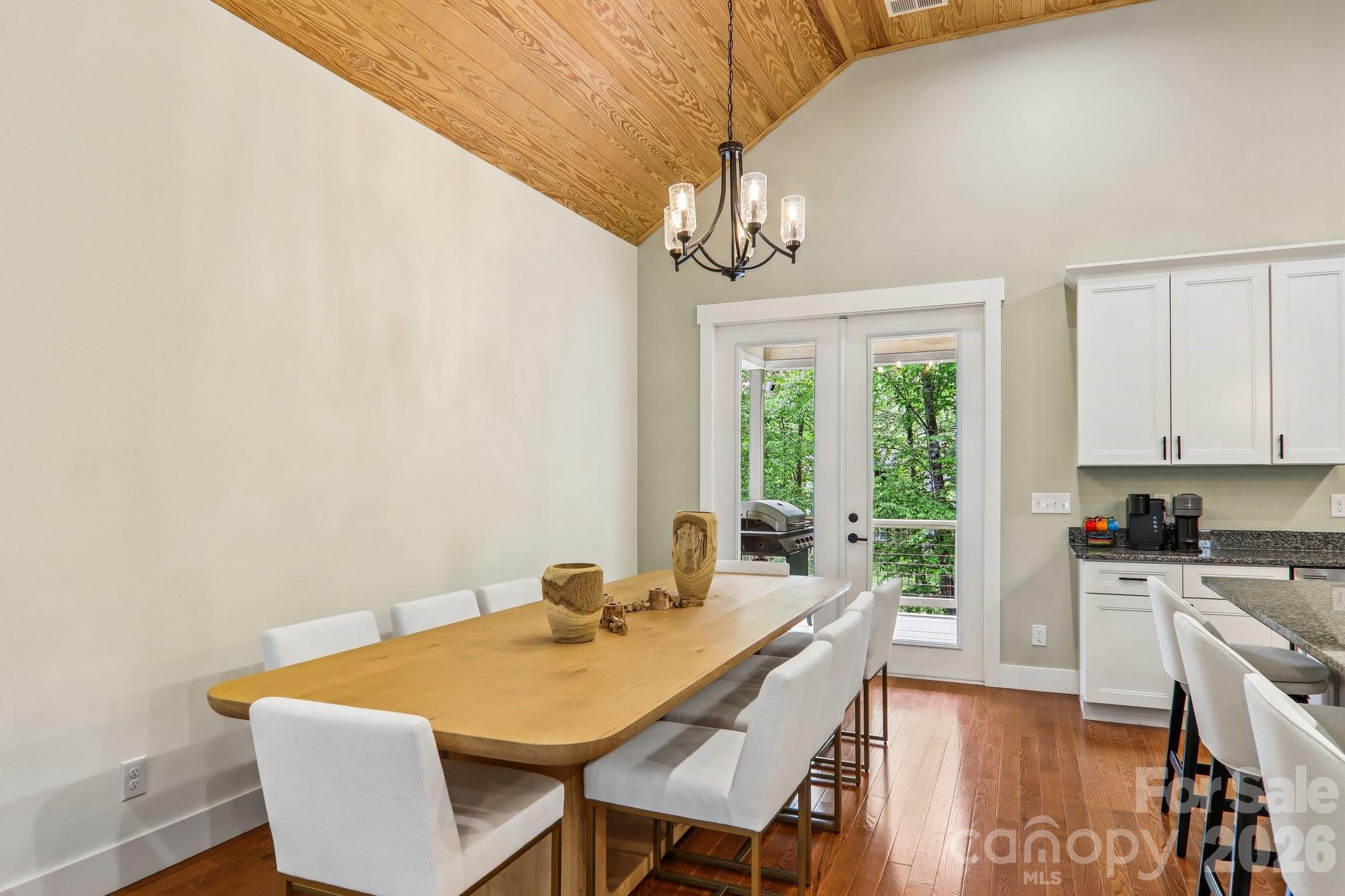 318 Cider Hill Lane — Hendersonville