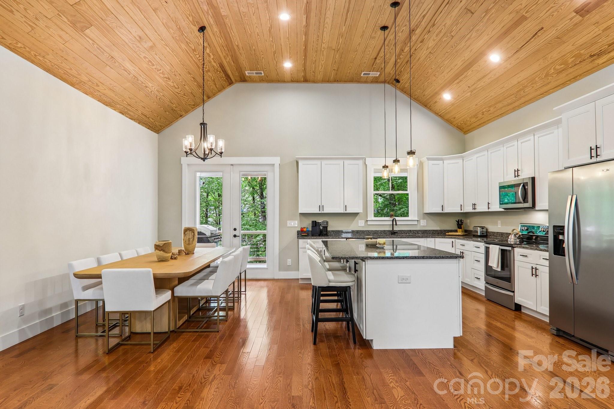 318 Cider Hill Lane — Hendersonville