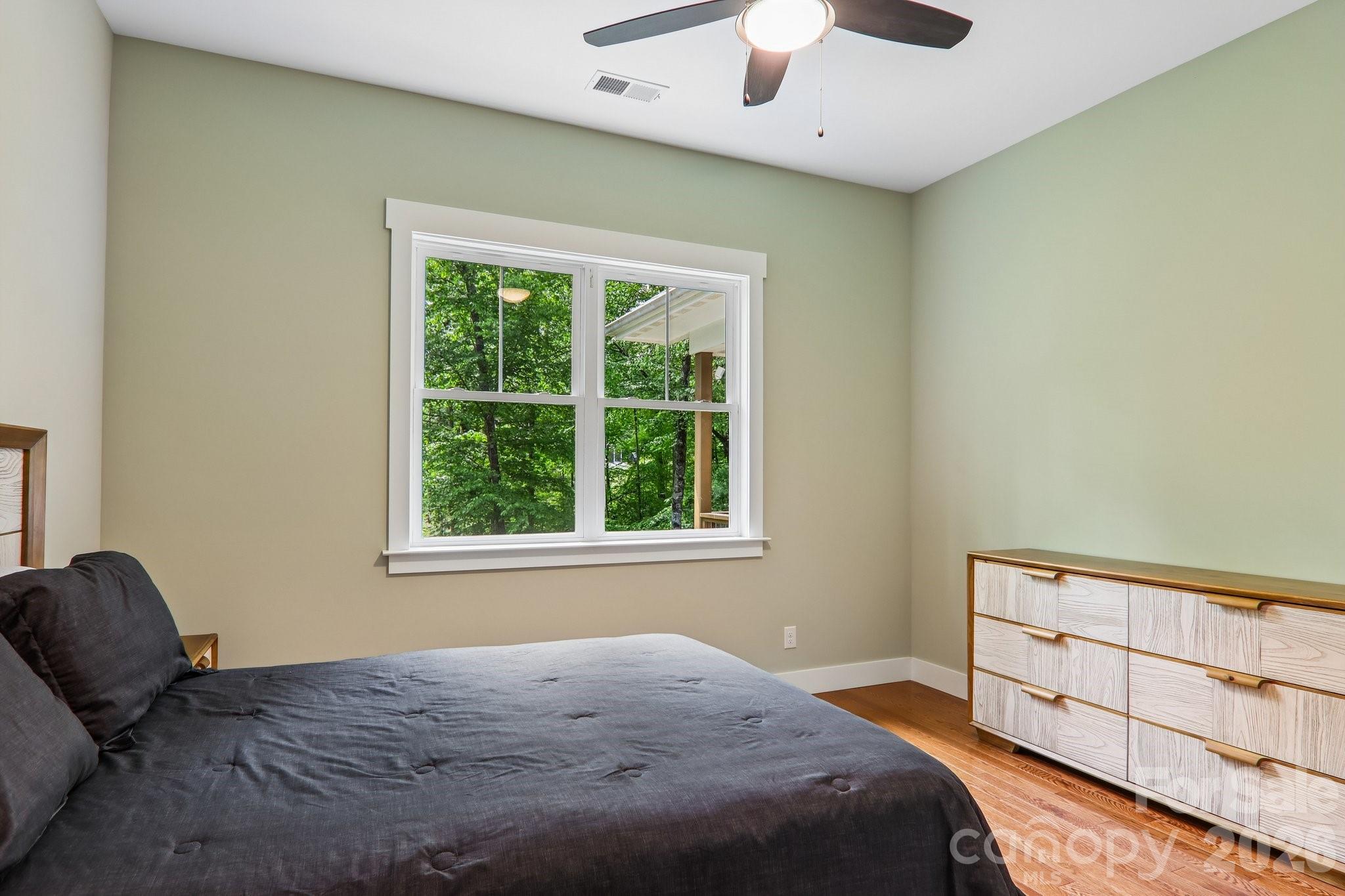 318 Cider Hill Lane — Hendersonville