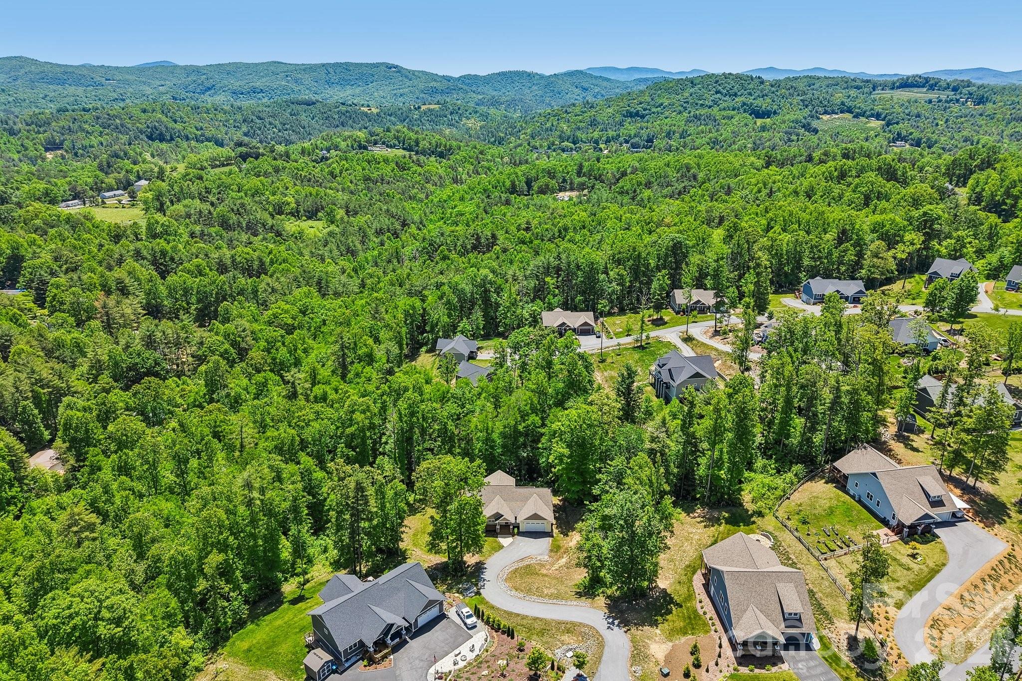318 Cider Hill Lane — Hendersonville