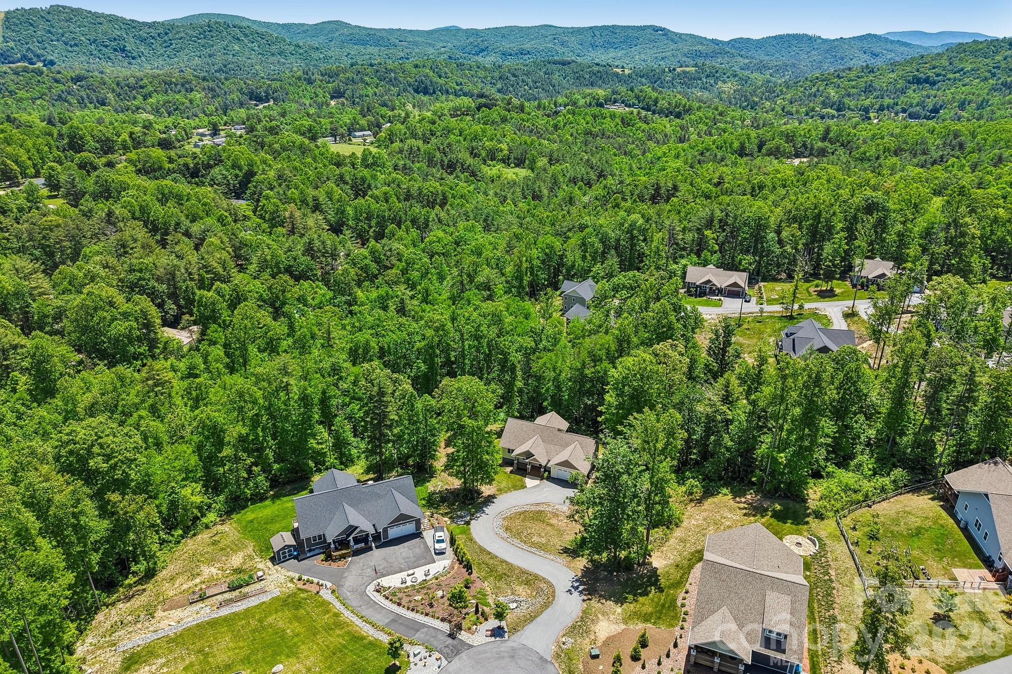 318 Cider Hill Lane — Hendersonville