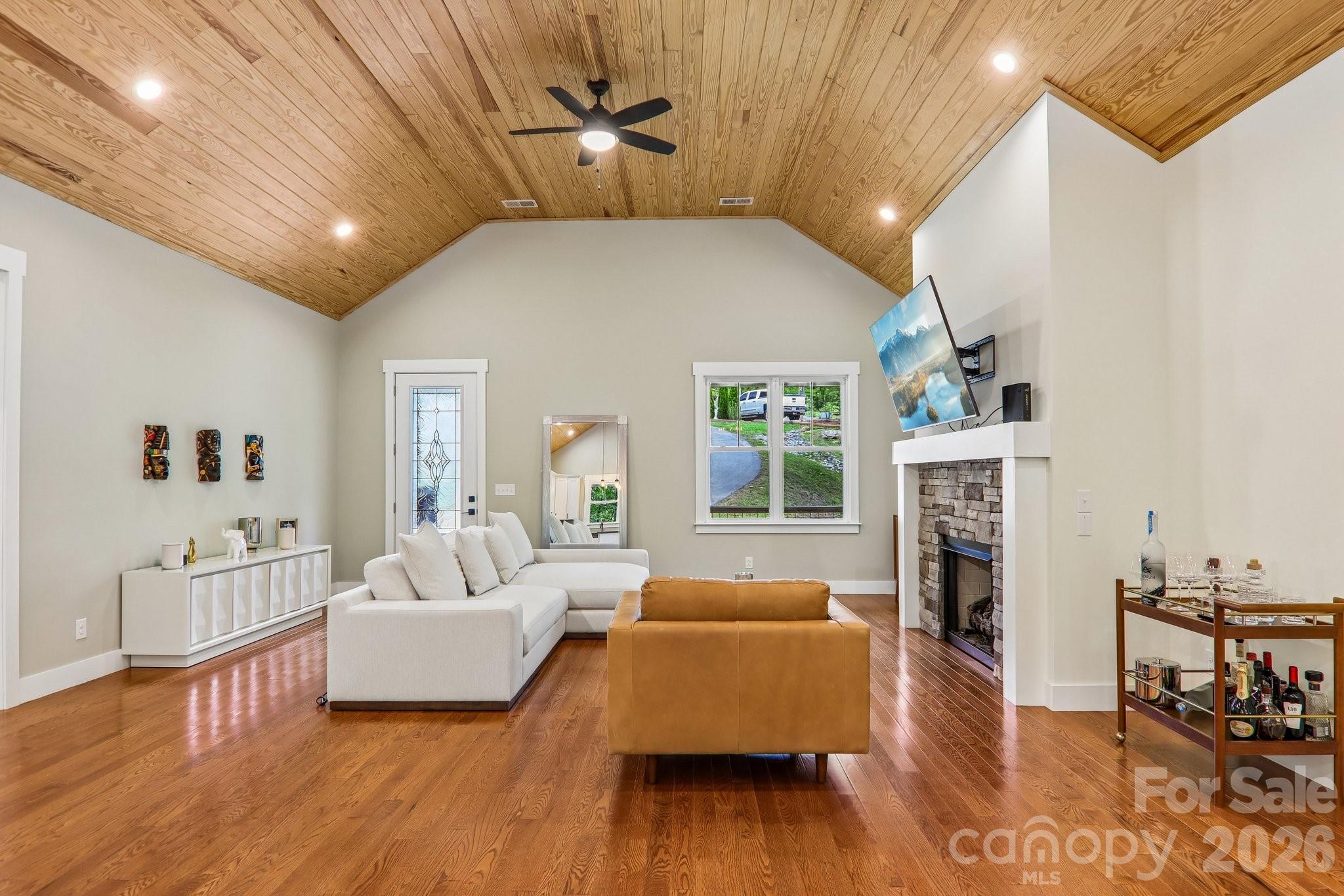 318 Cider Hill Lane — Hendersonville
