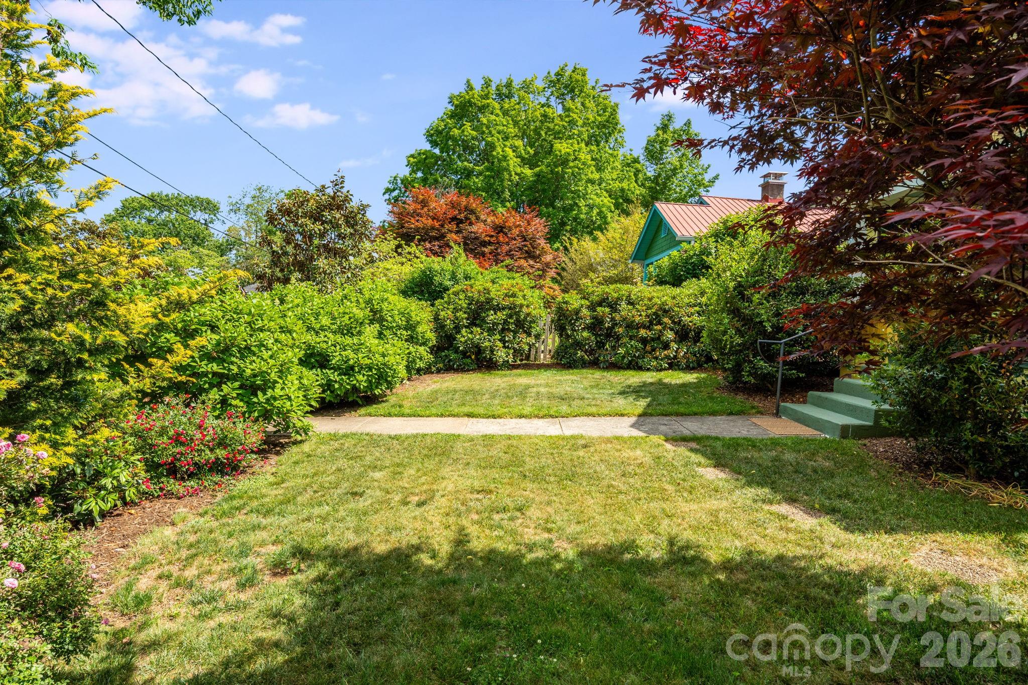 72 Woodlawn Avenue — Asheville