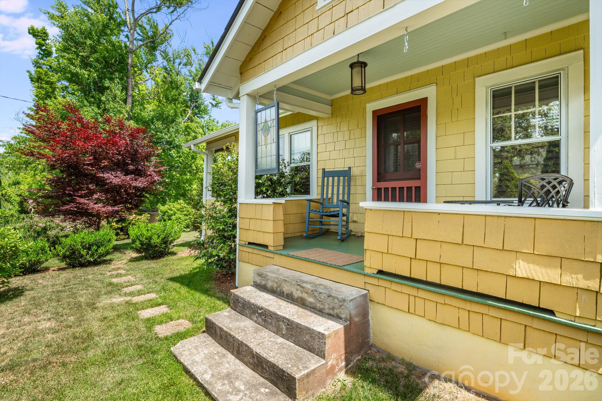 72 Woodlawn Avenue — Asheville