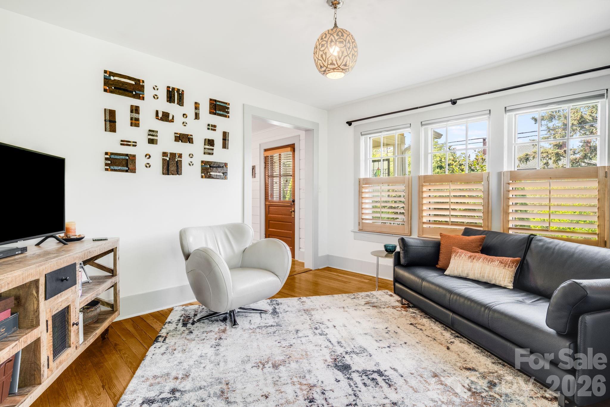 72 Woodlawn Avenue — Asheville