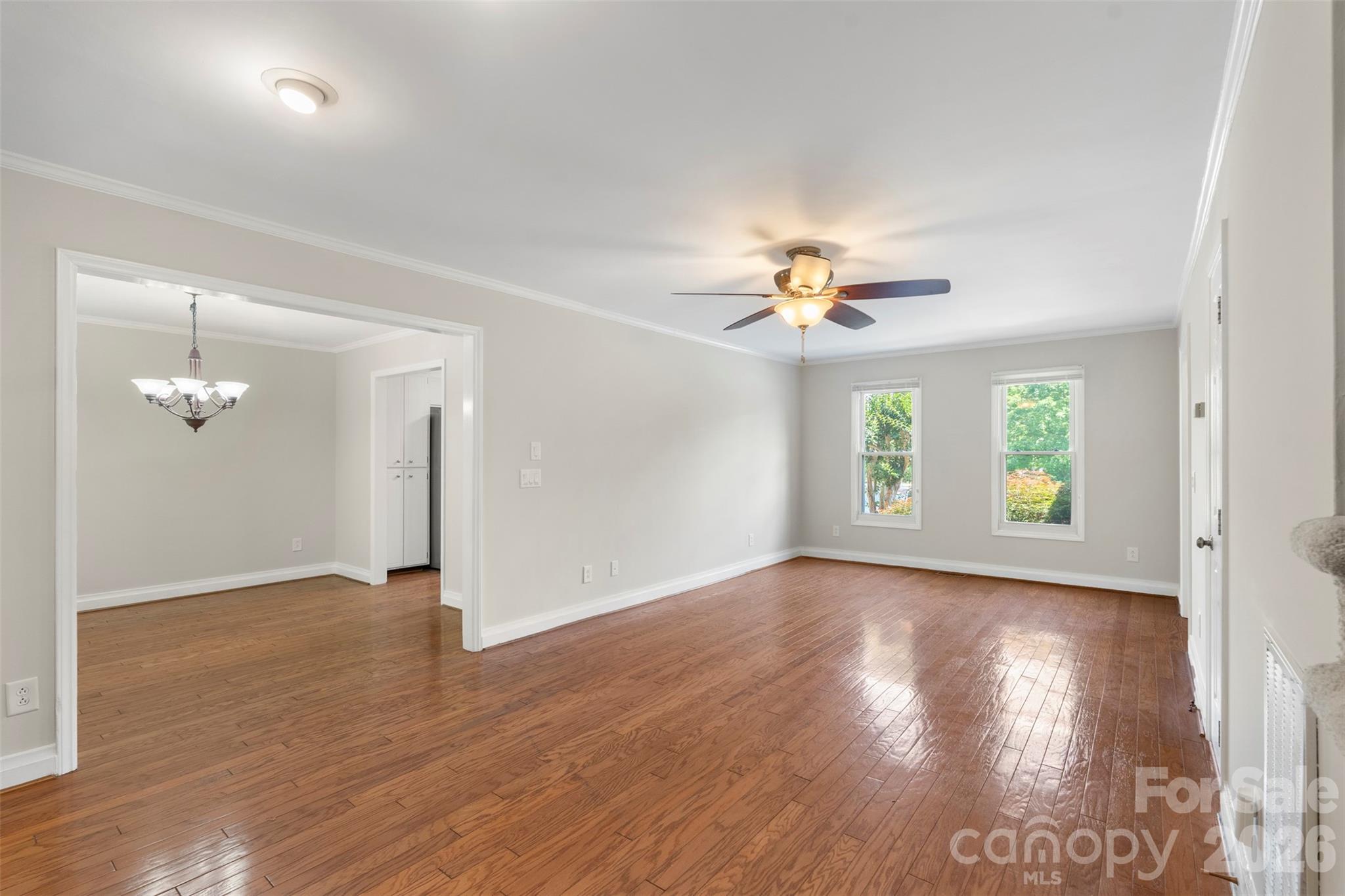 1152 Crestmont Drive SE — Concord