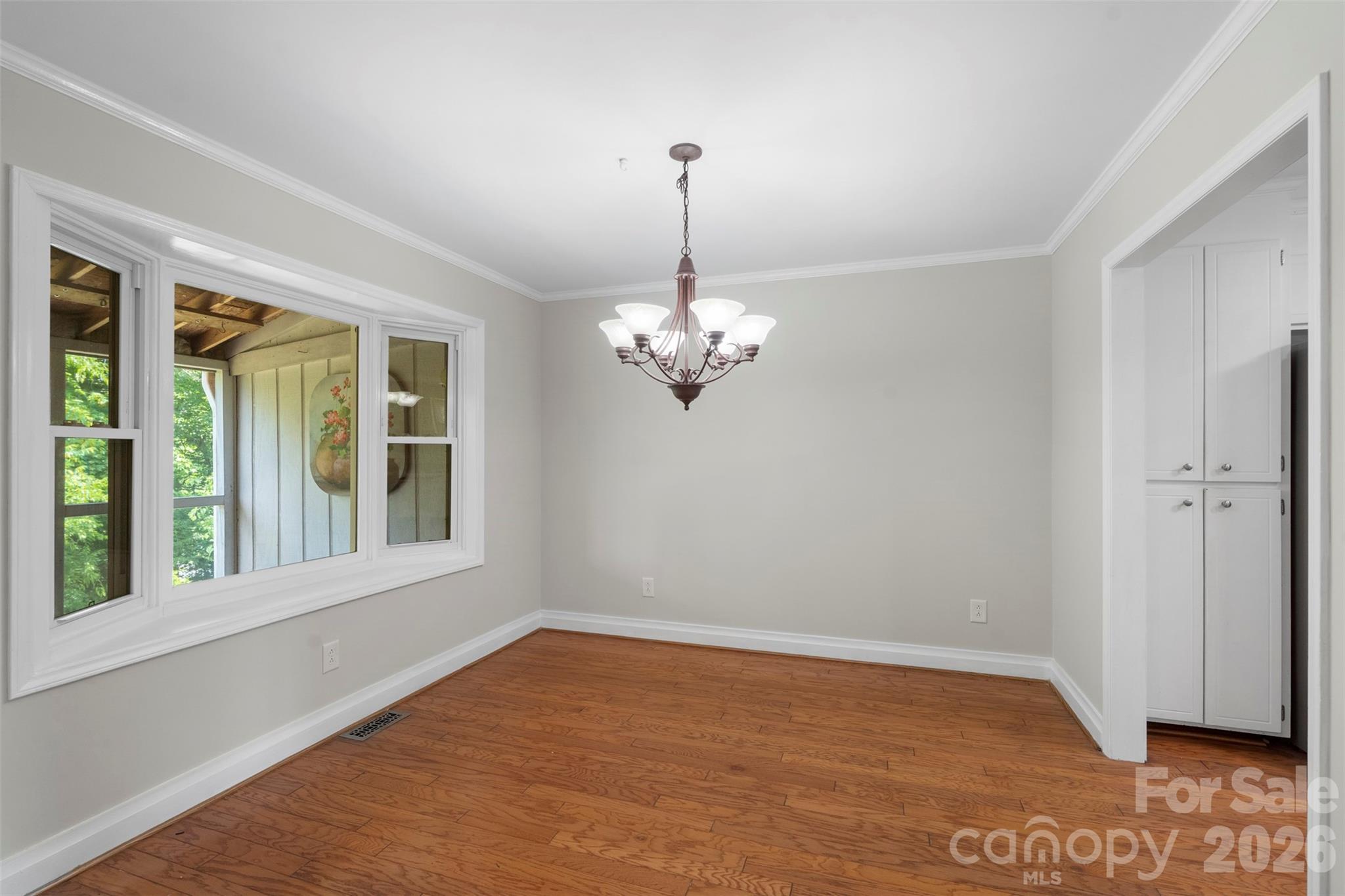 1152 Crestmont Drive SE — Concord