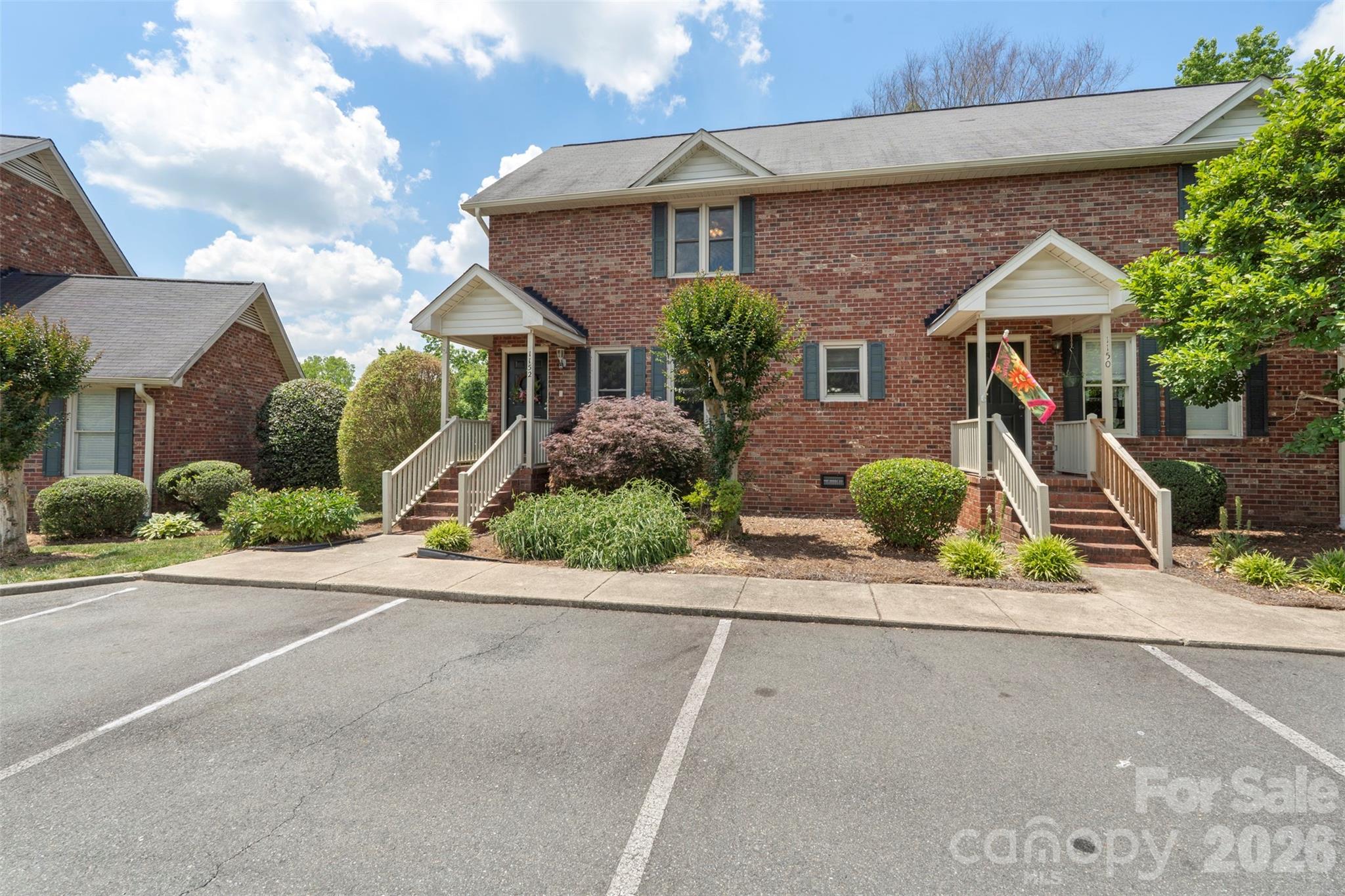1152 Crestmont Drive SE — Concord