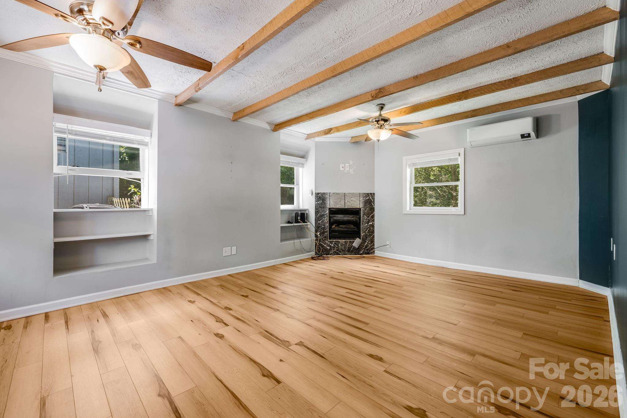 67 Banks Town Road — Weaverville
