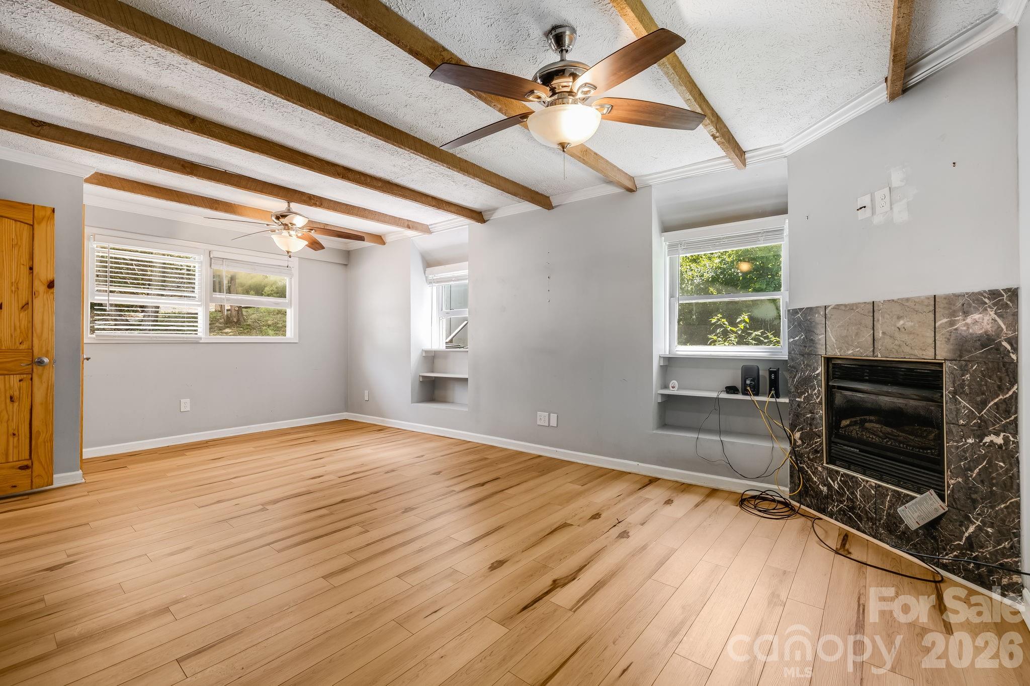67 Banks Town Road — Weaverville