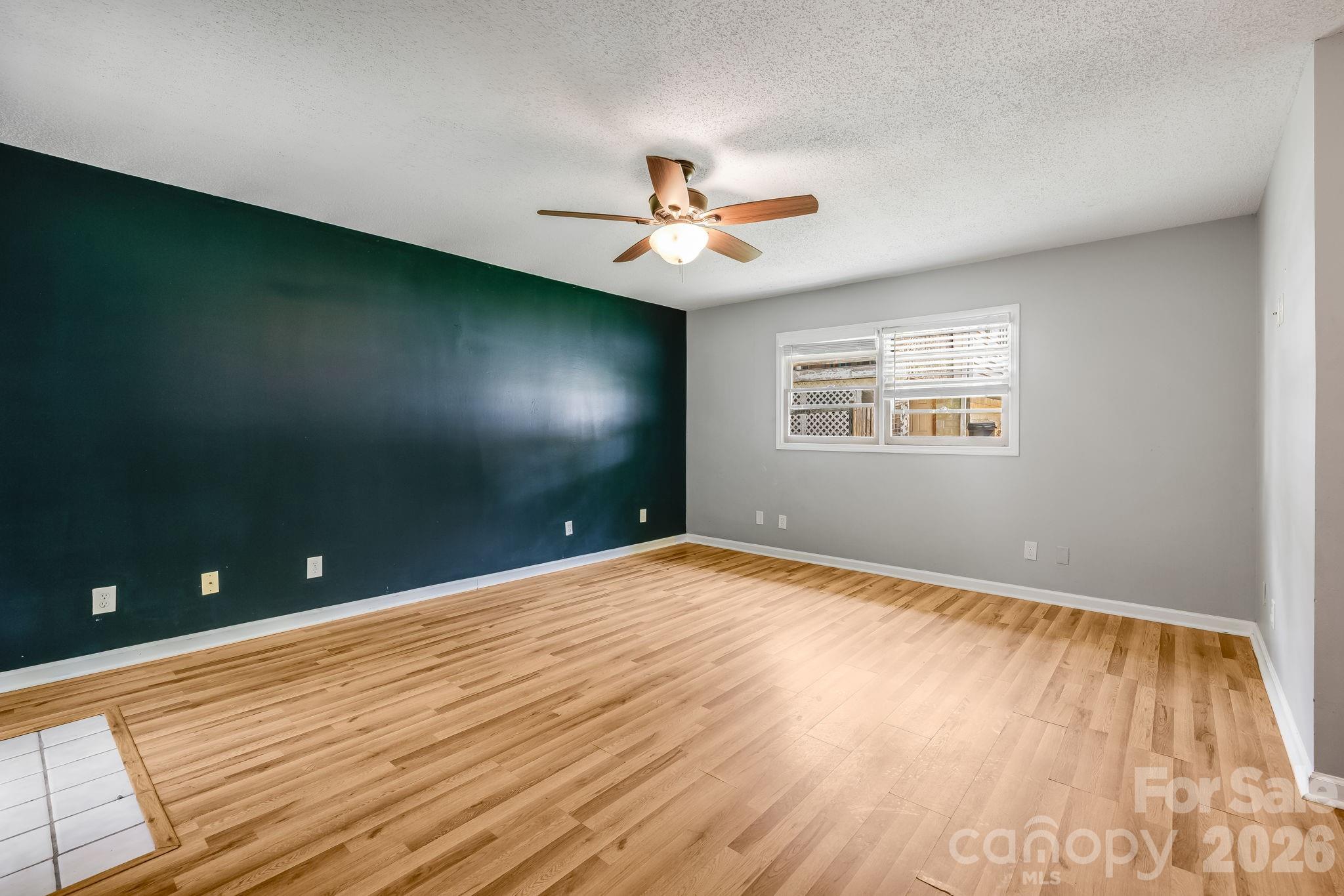 67 Banks Town Road — Weaverville