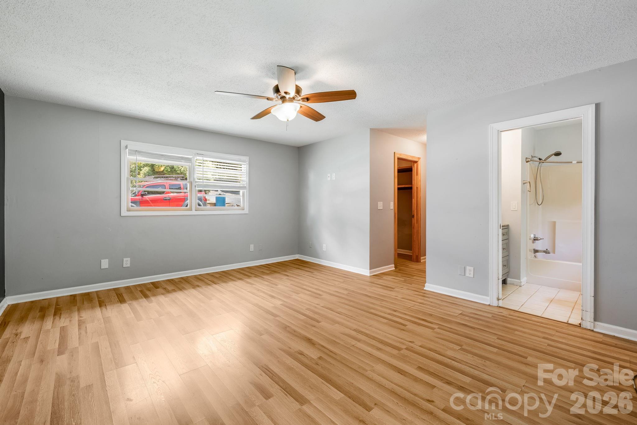 67 Banks Town Road — Weaverville